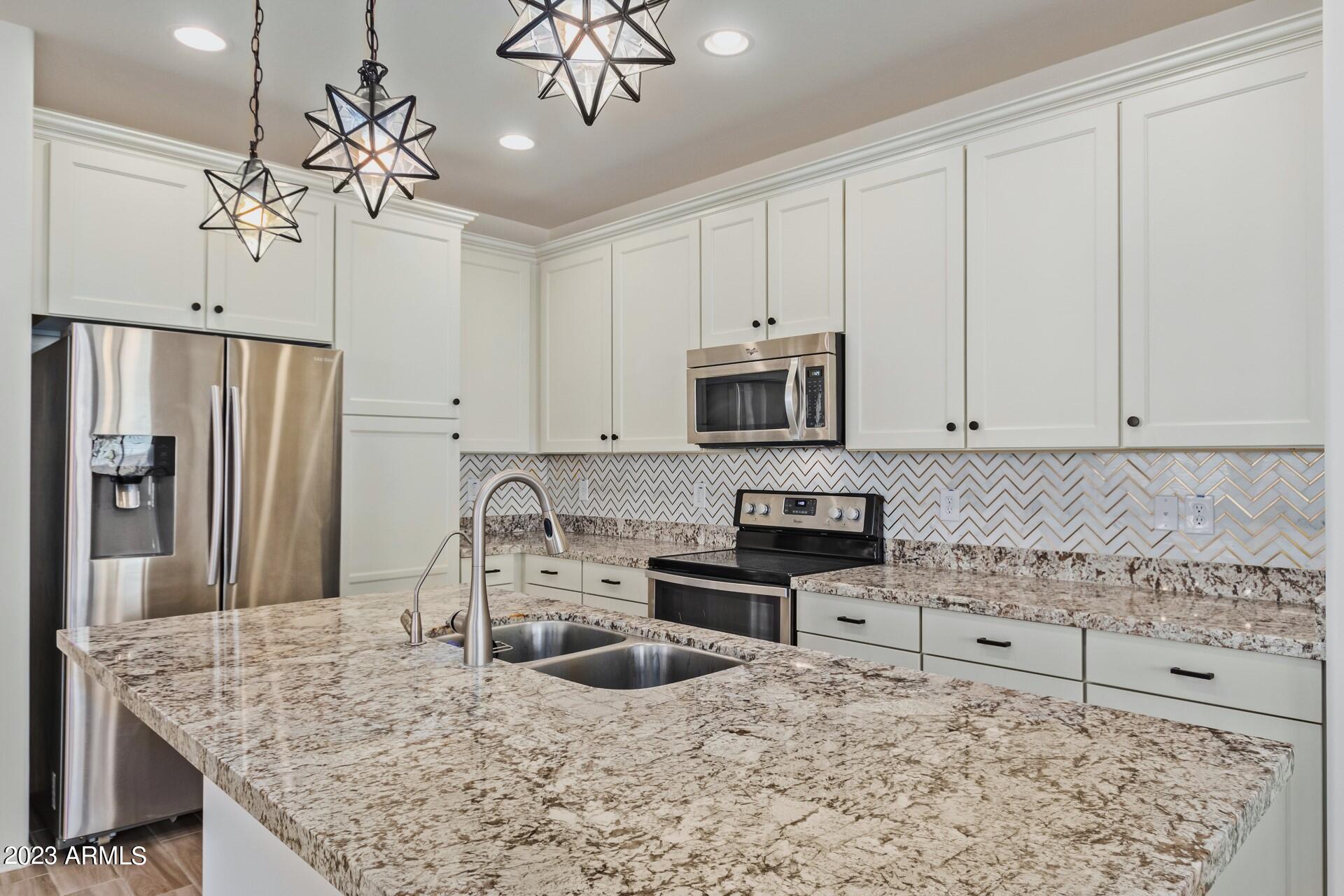 3462 N LOS ALAMOS --