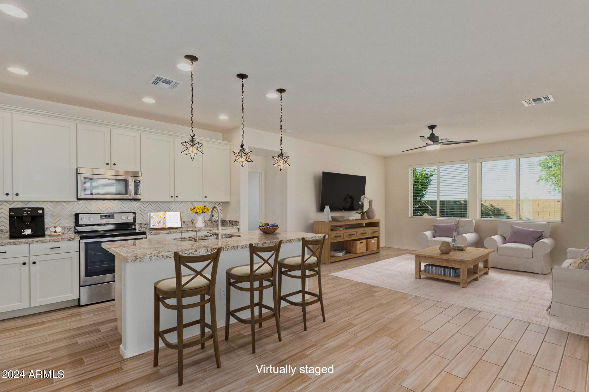 3462 N LOS ALAMOS --