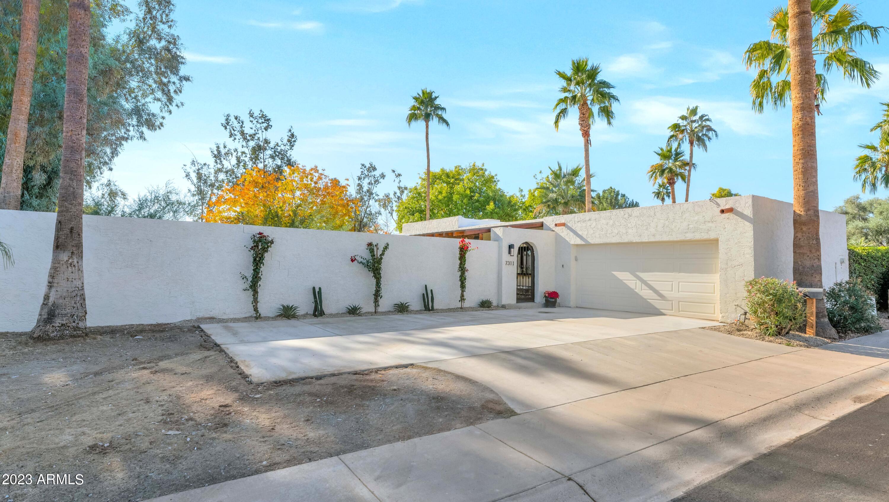 7311 E MANZANITA Drive