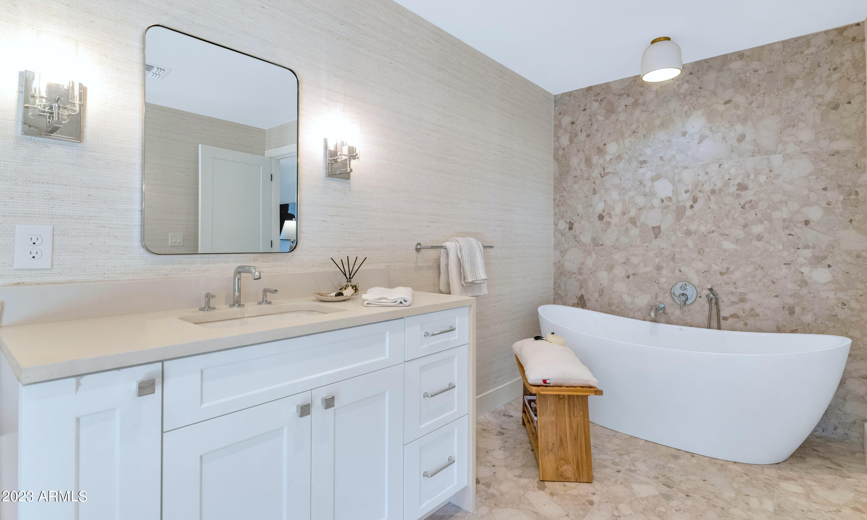 7311 E MANZANITA Drive