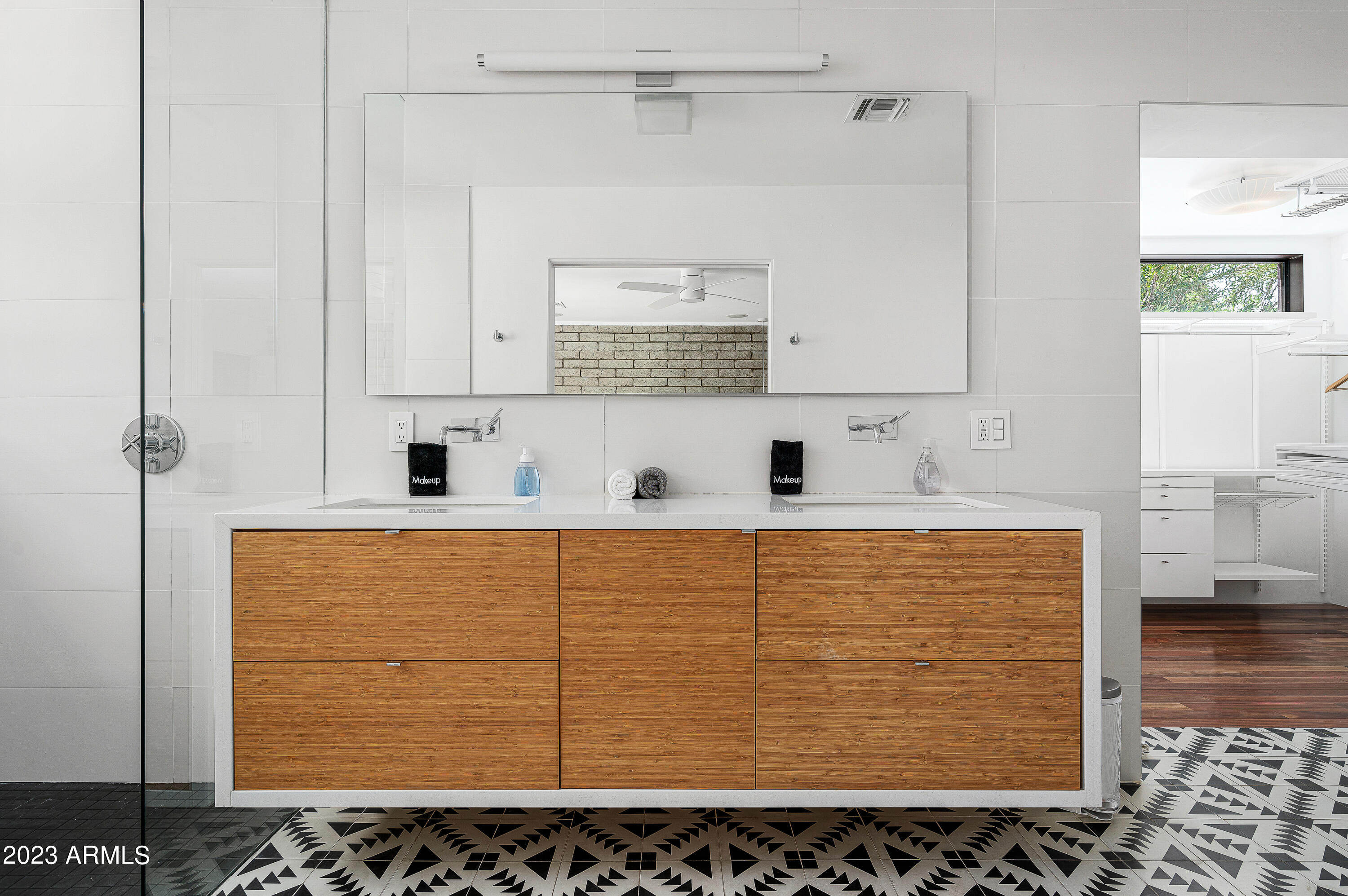 3335 N ROSE CIRCLE Drive