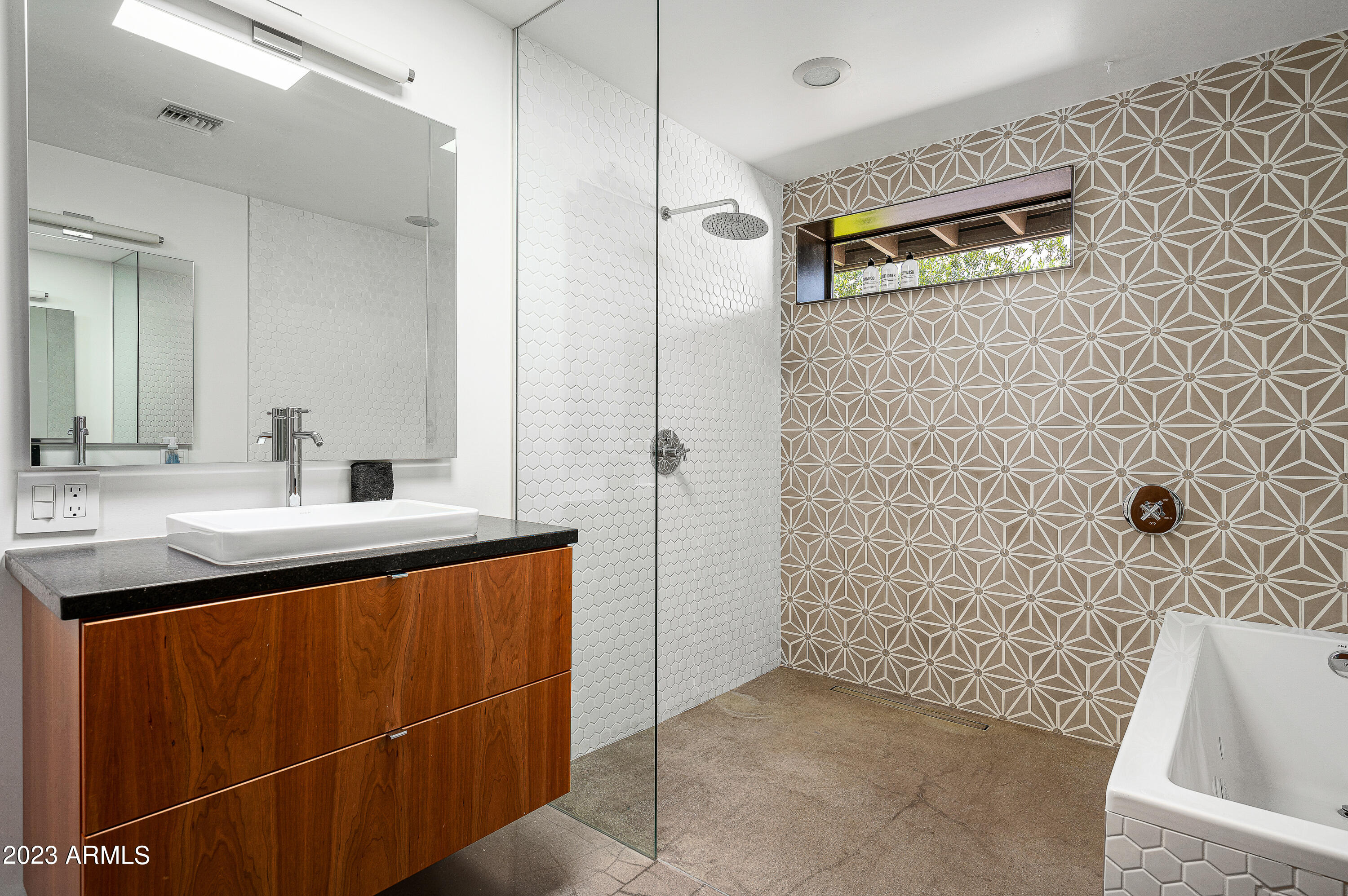 3335 N ROSE CIRCLE Drive