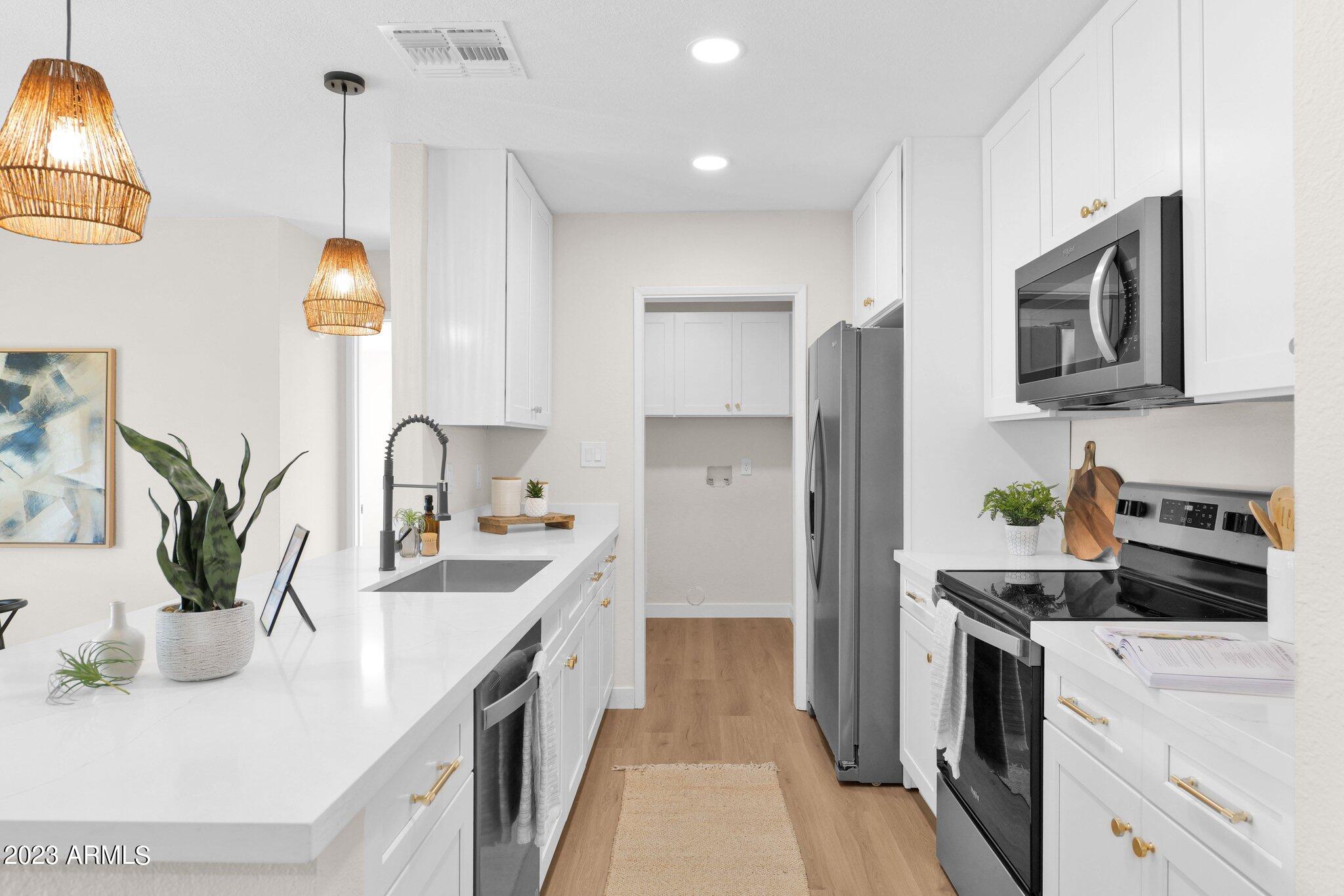 3109 W ANDERSON Drive