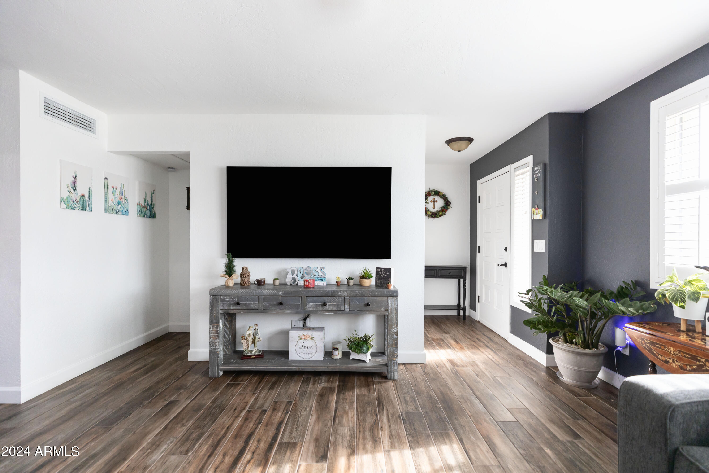 6849 E OSBORN Road Unit: C