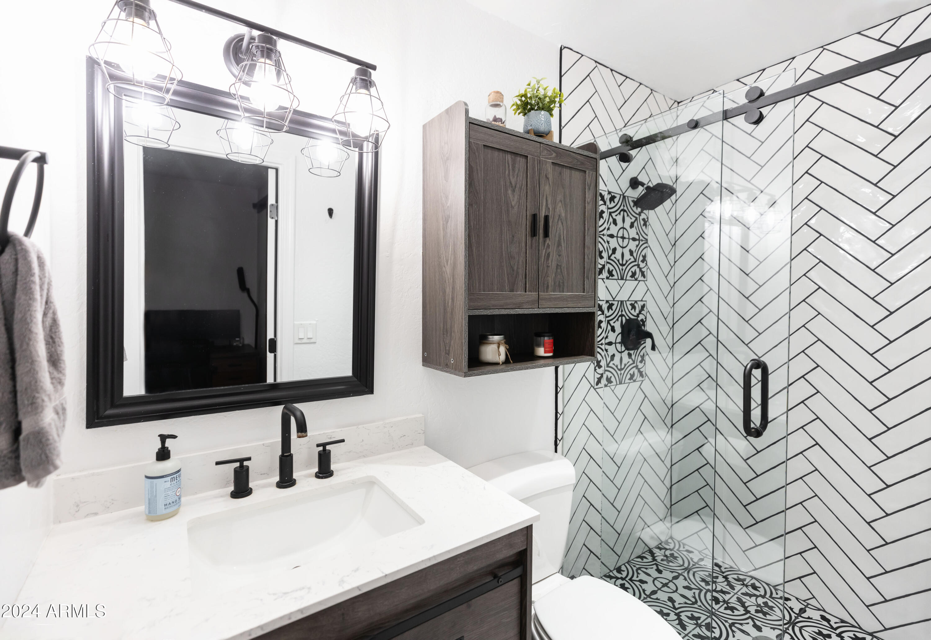 6849 E OSBORN Road Unit: C