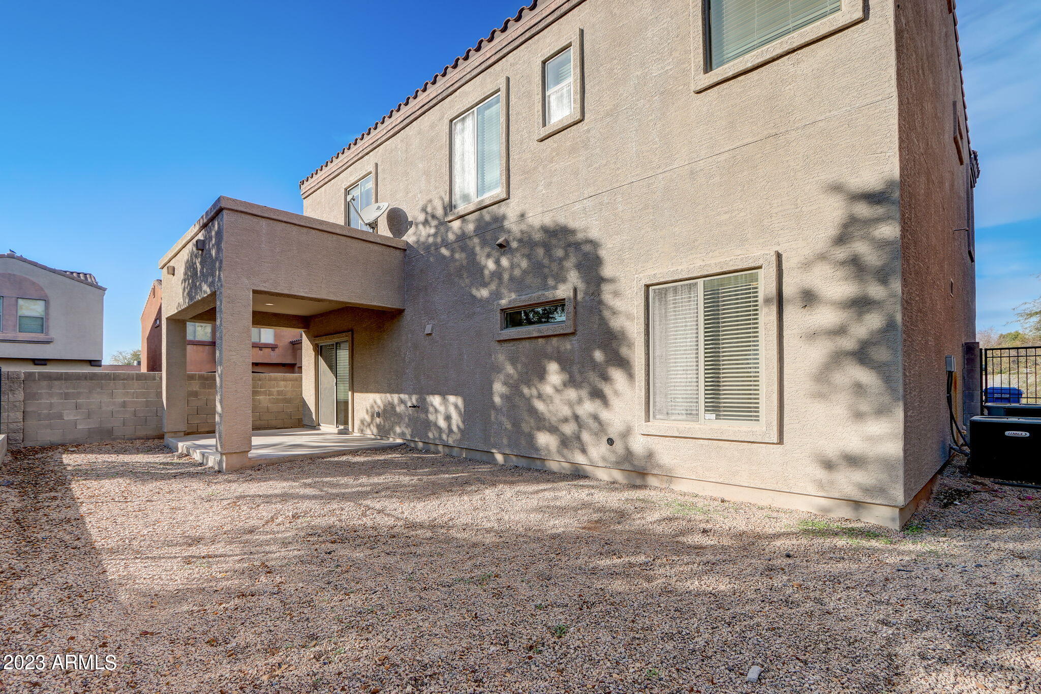 2725 E SAINT JOHN Road