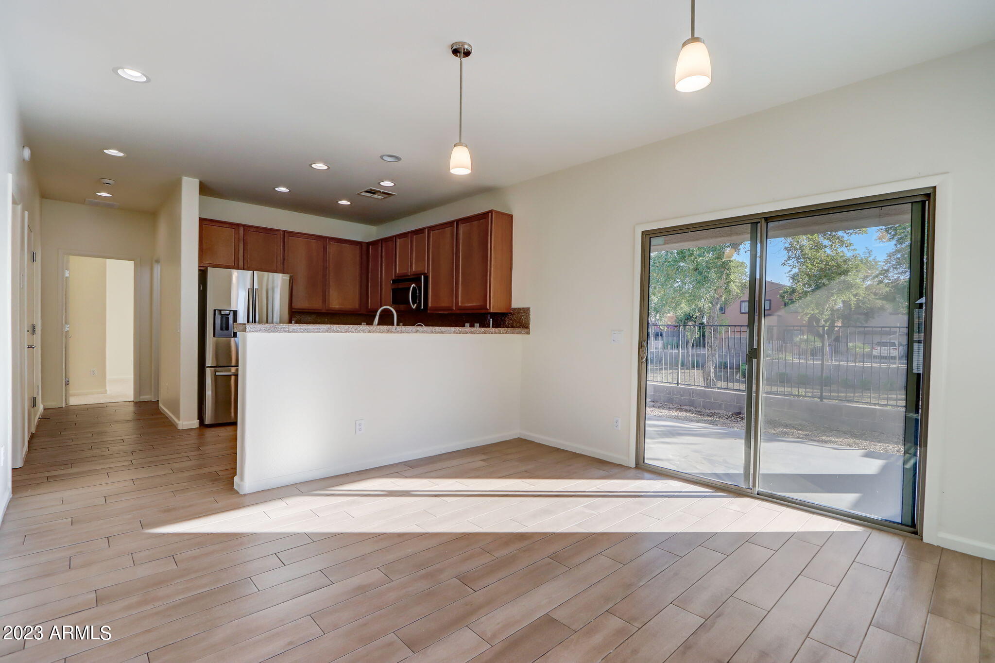 2725 E SAINT JOHN Road