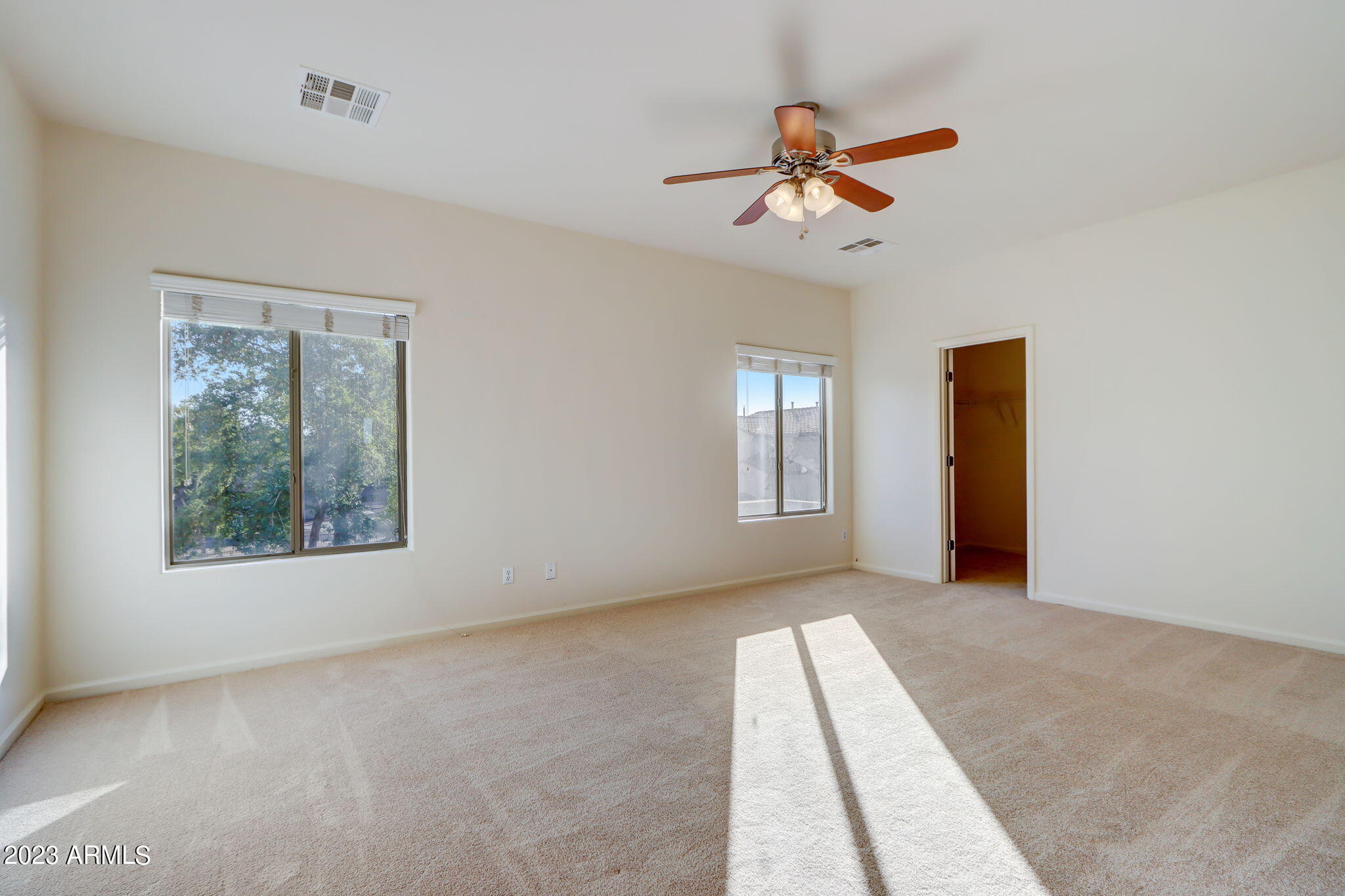 2725 E SAINT JOHN Road