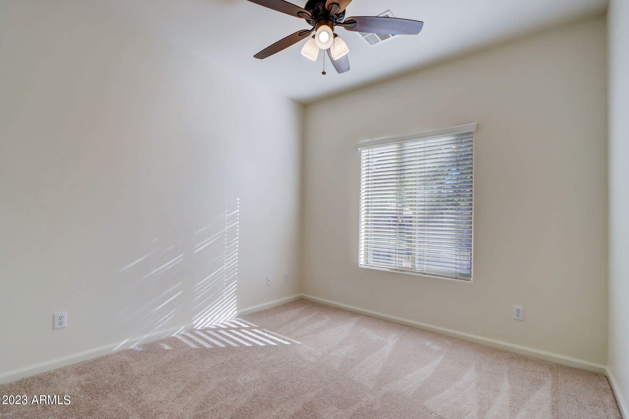 2725 E SAINT JOHN Road