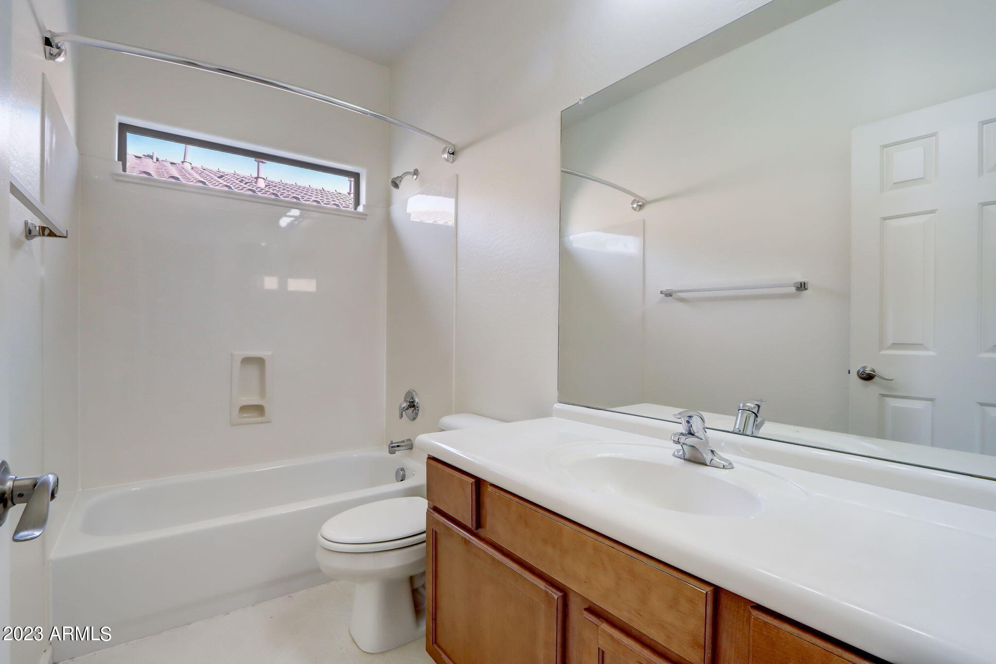 2725 E SAINT JOHN Road