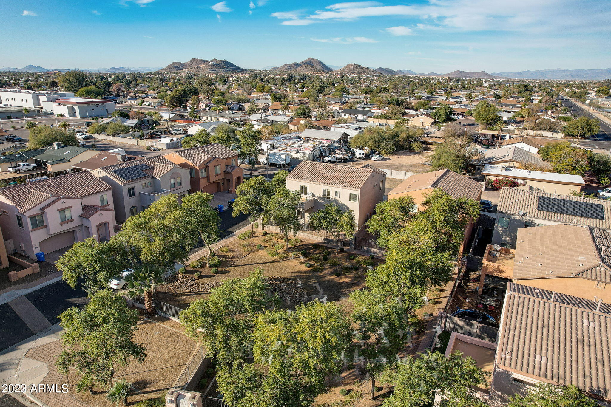 2725 E SAINT JOHN Road