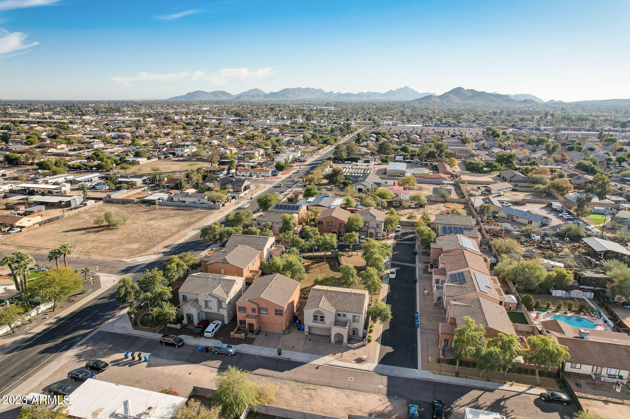 2725 E SAINT JOHN Road