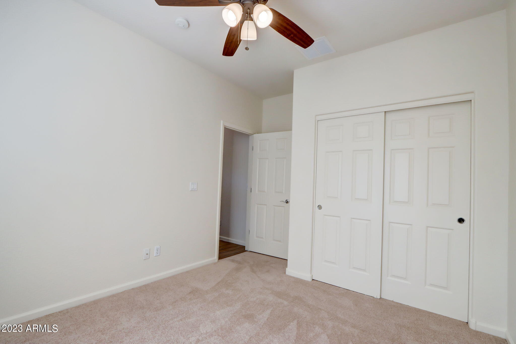 2725 E SAINT JOHN Road