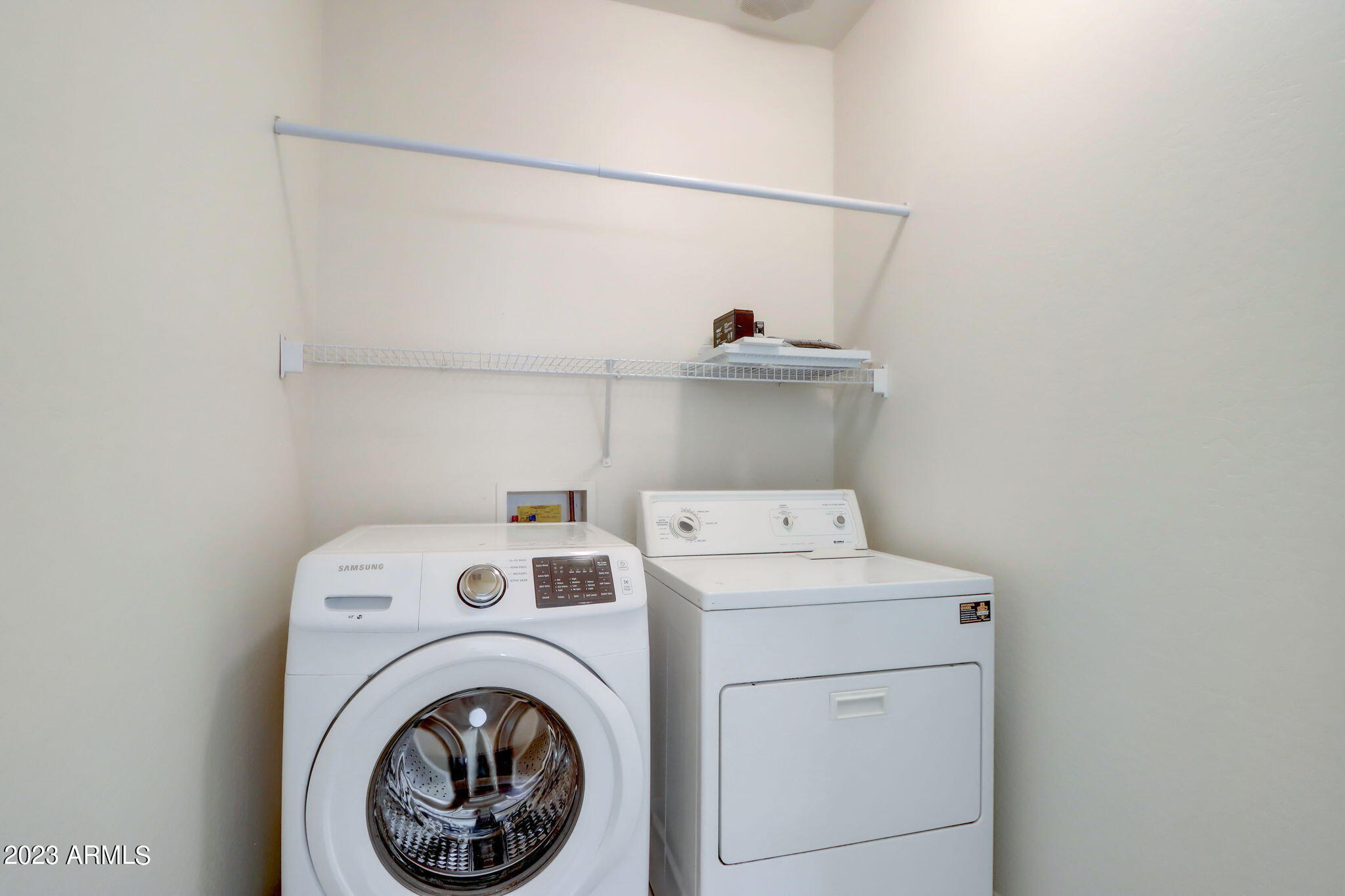 2725 E SAINT JOHN Road