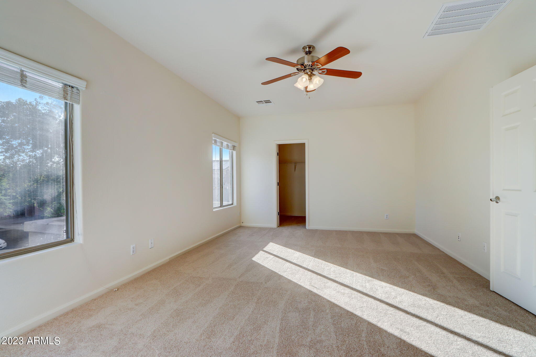 2725 E SAINT JOHN Road