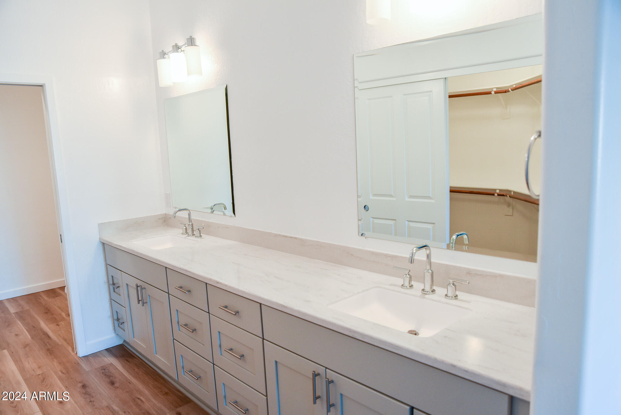 11260 N 92ND Street Unit: 1072