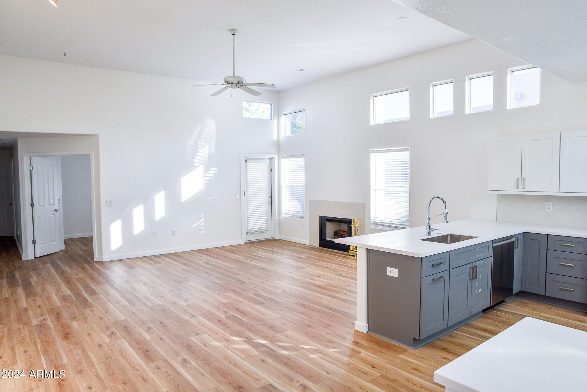 11260 N 92ND Street Unit: 1072