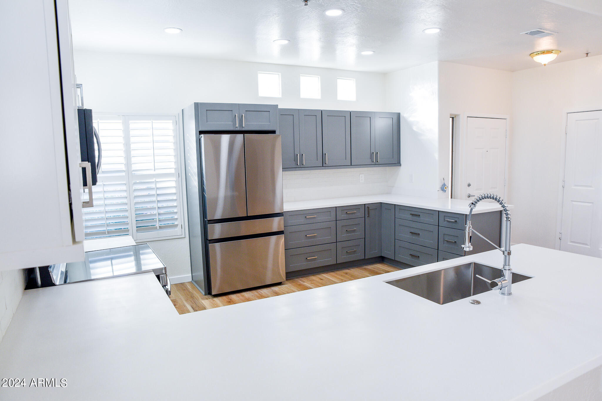 11260 N 92ND Street Unit: 1072