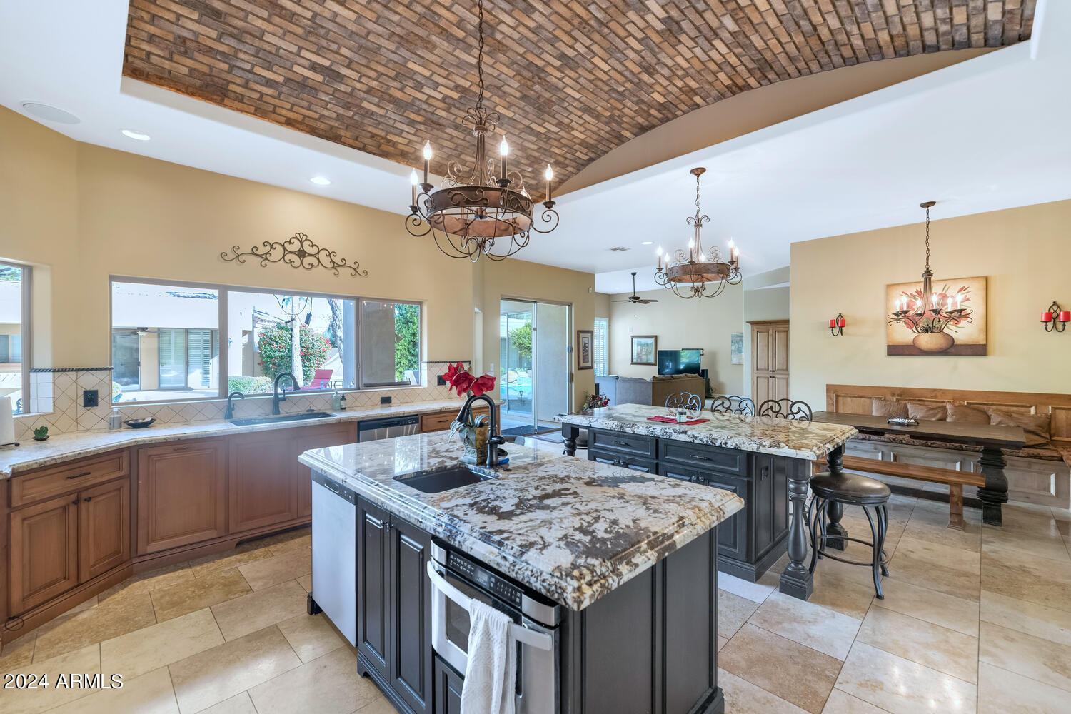 7130 E CABALLO Circle