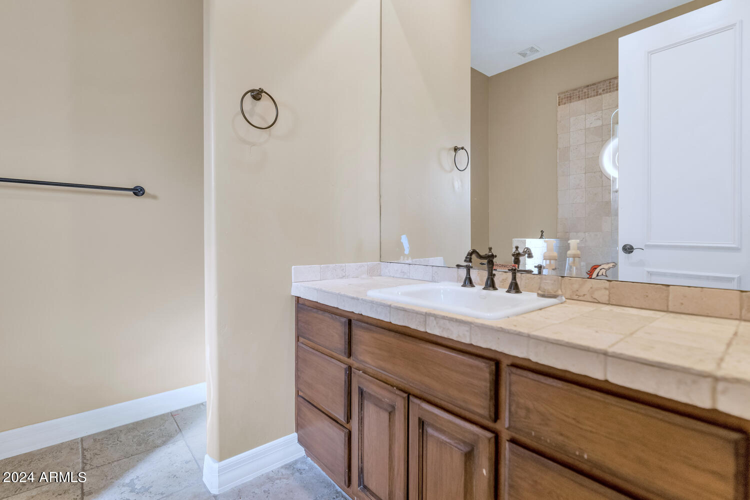 7130 E CABALLO Circle