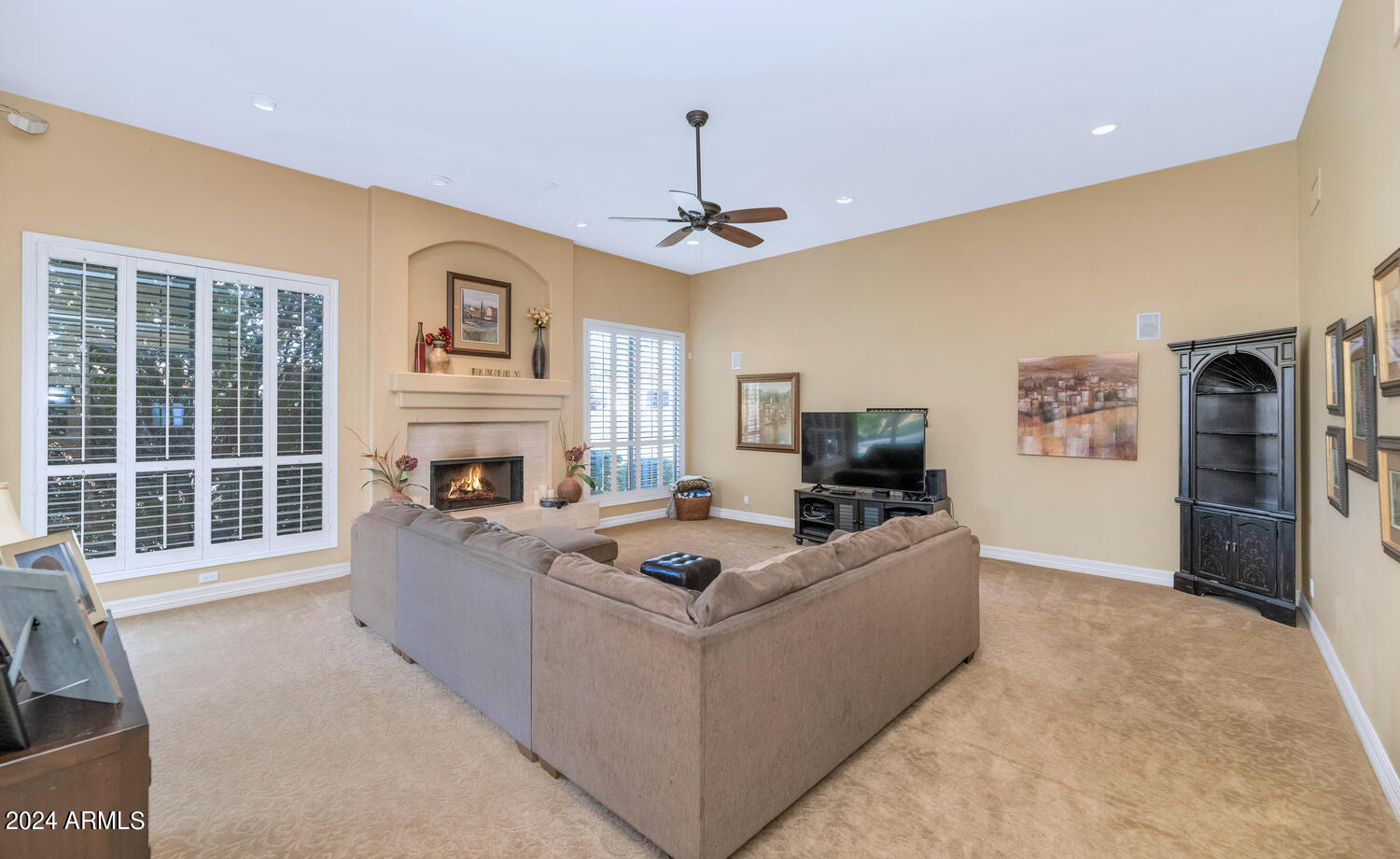 7130 E CABALLO Circle