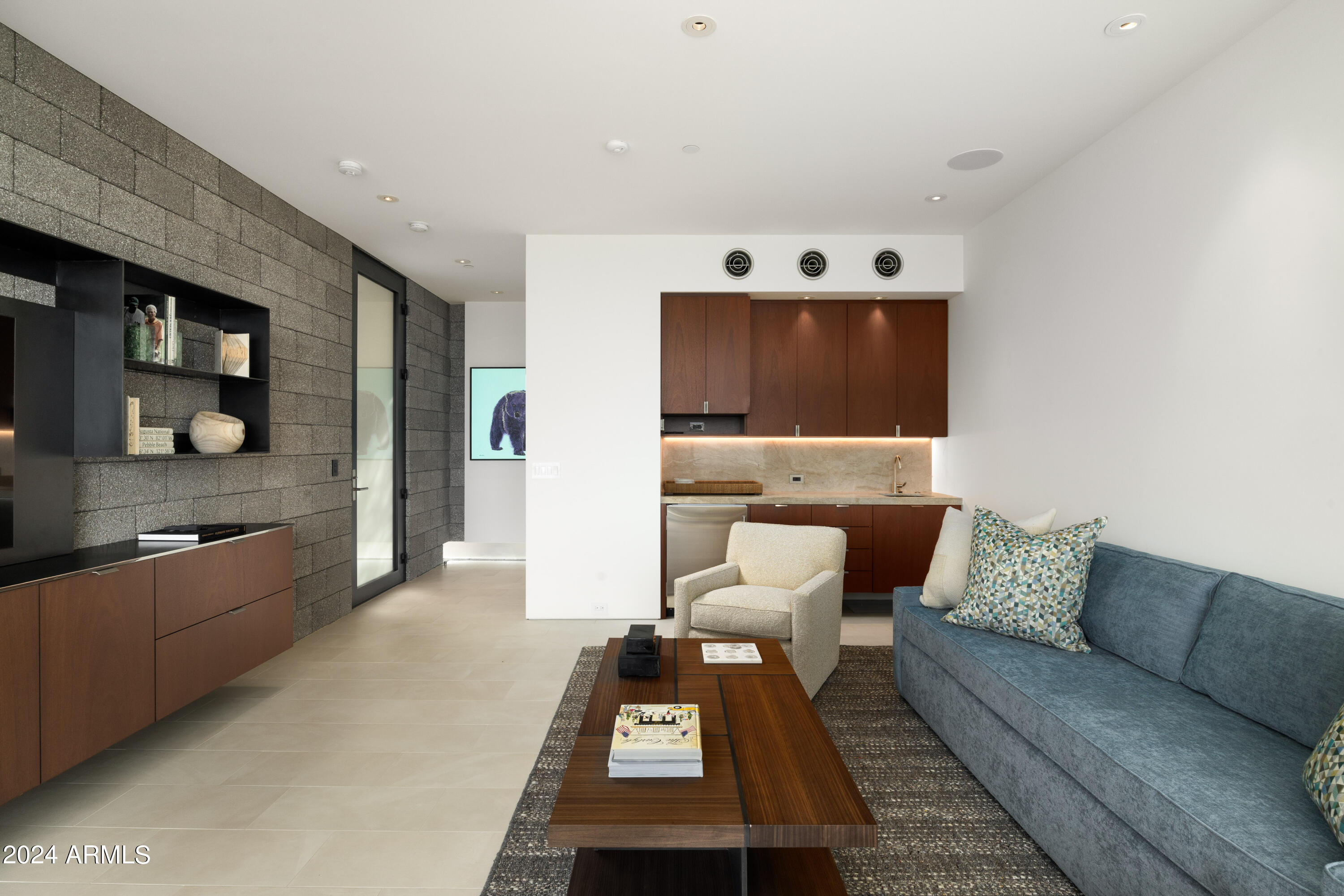 7777 N SAGUARO Drive