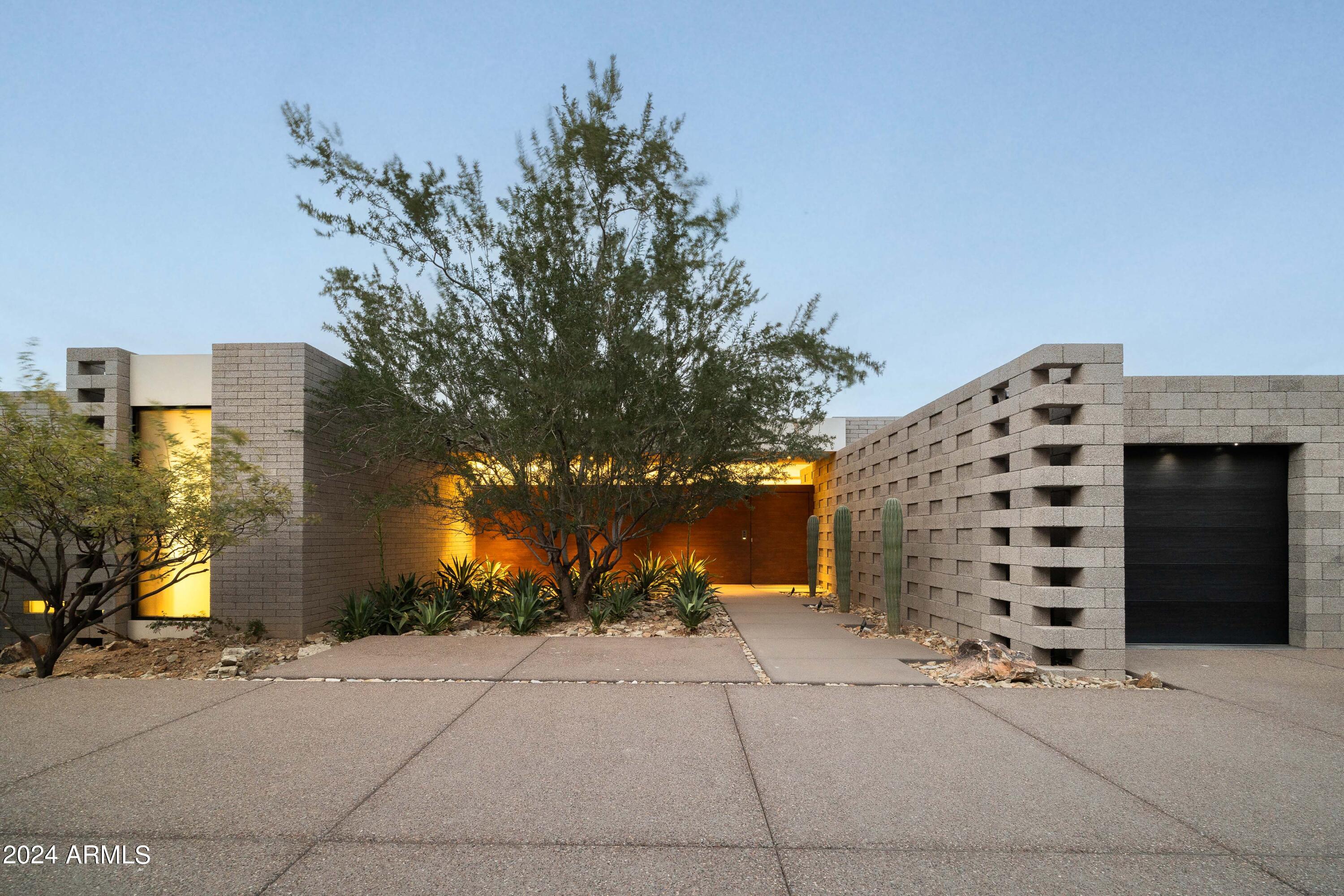 7777 N SAGUARO Drive