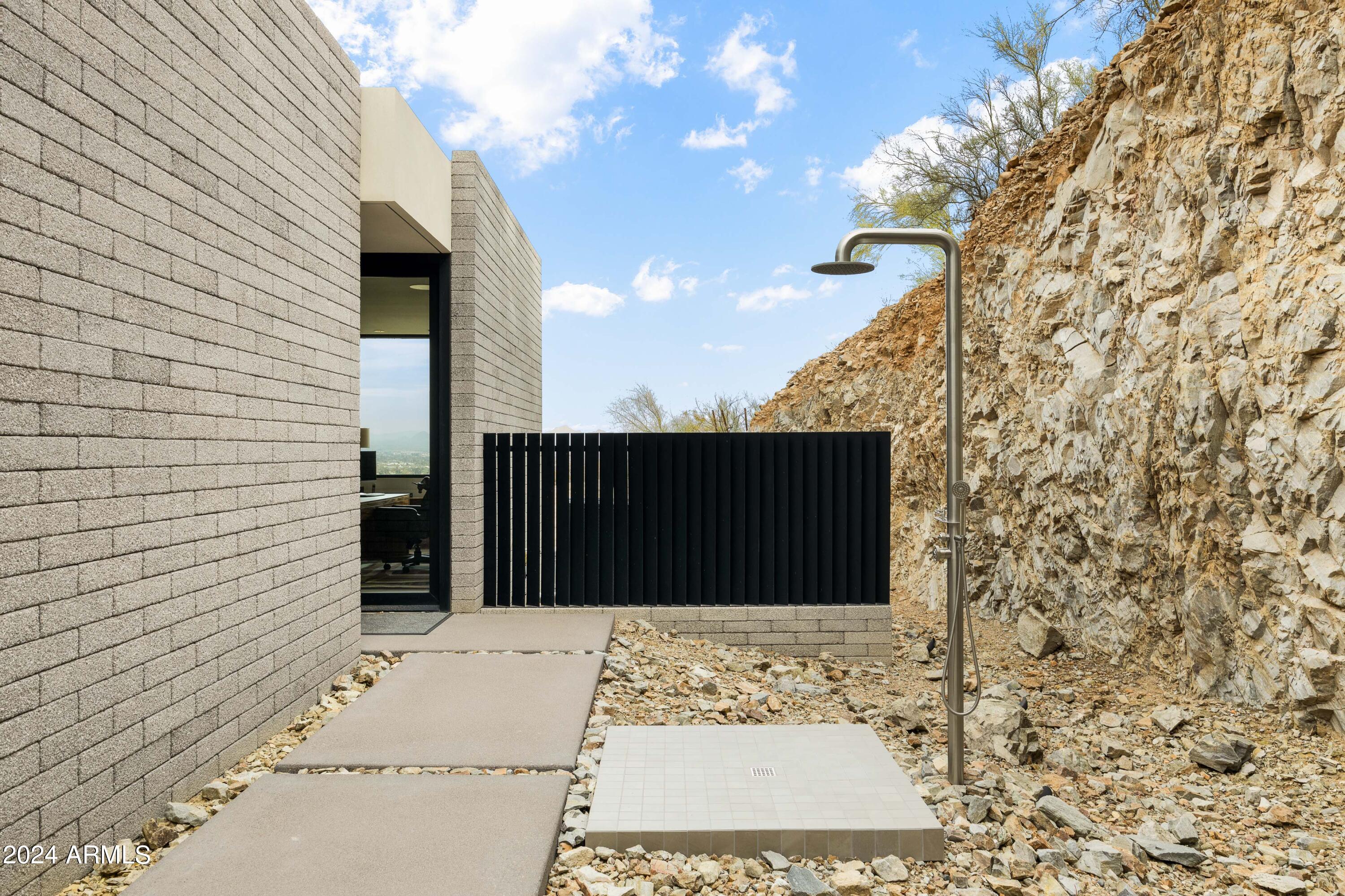 7777 N SAGUARO Drive