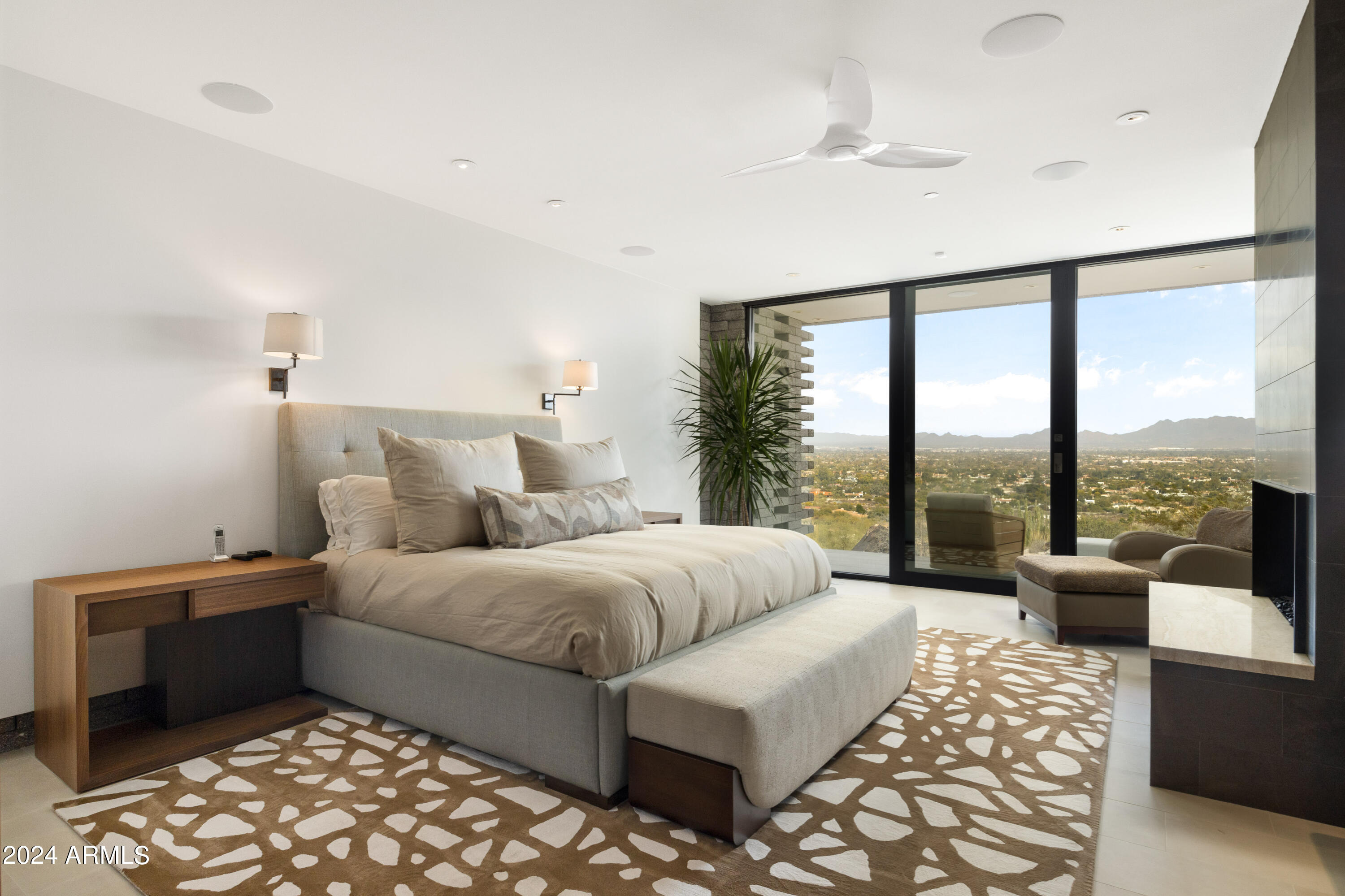 7777 N SAGUARO Drive