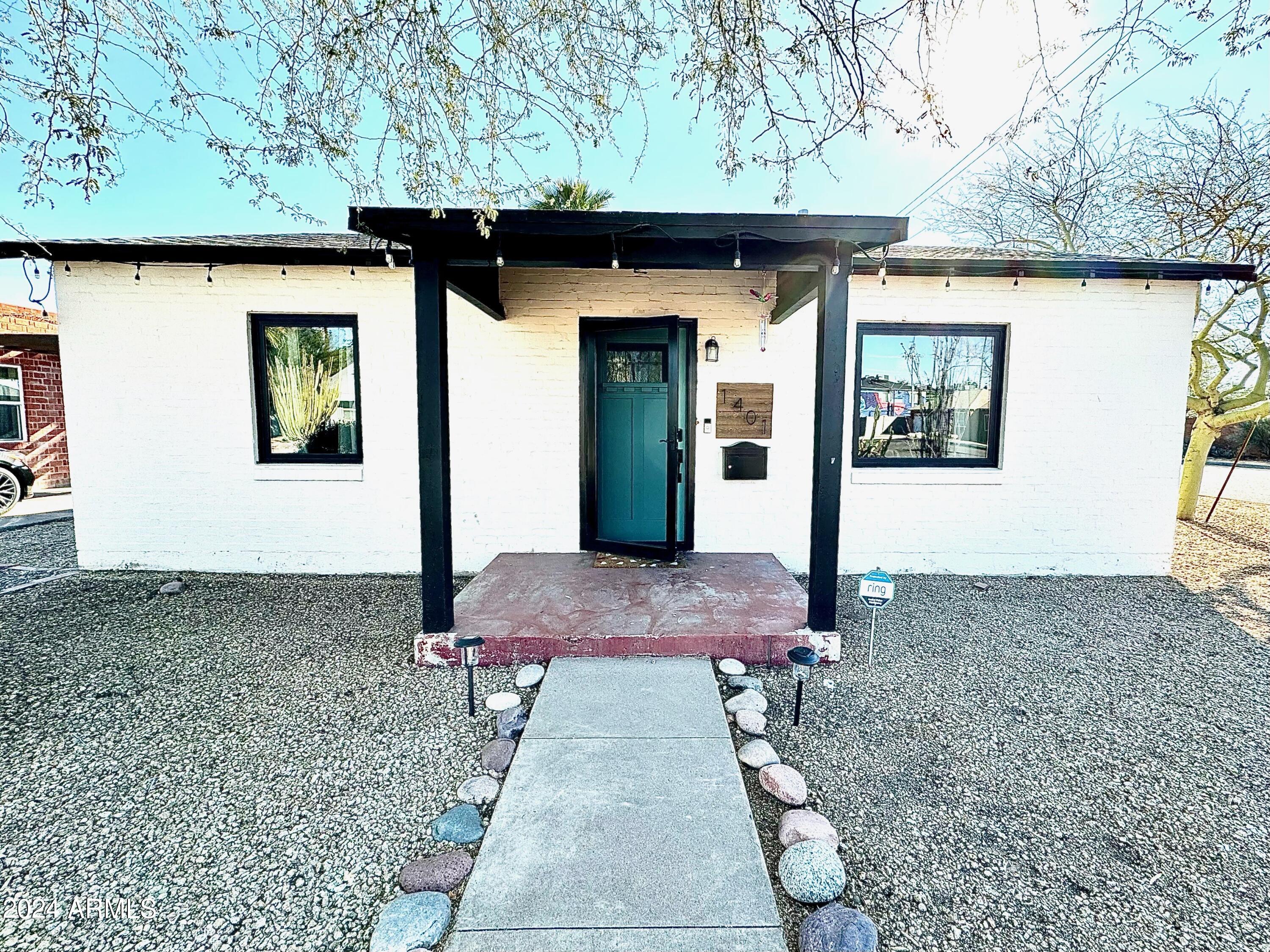 1401 E EDGEMONT Avenue