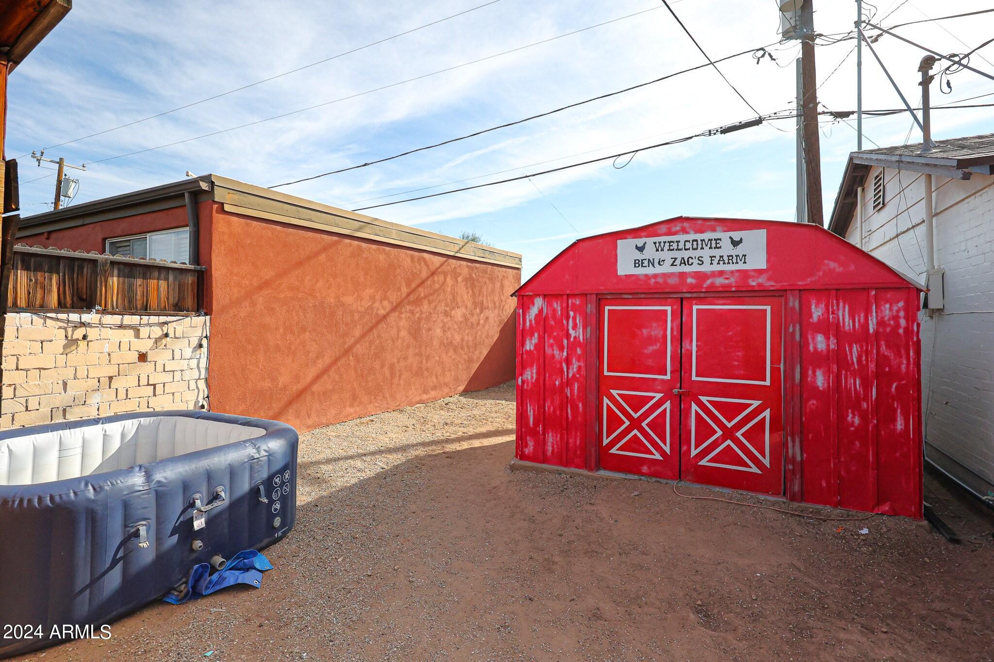 1401 E EDGEMONT Avenue