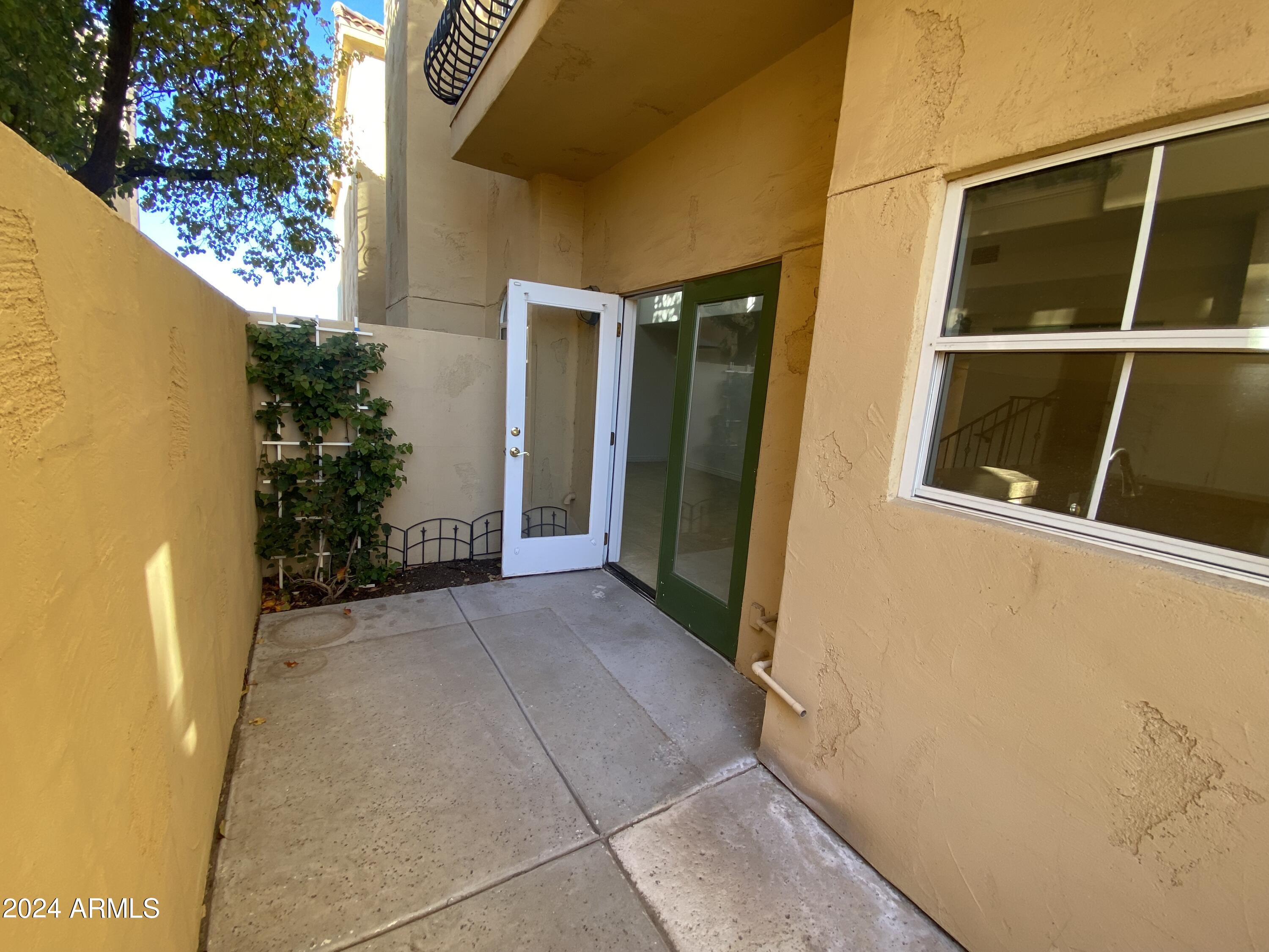 5015 E CHEYENNE Drive Unit: 24