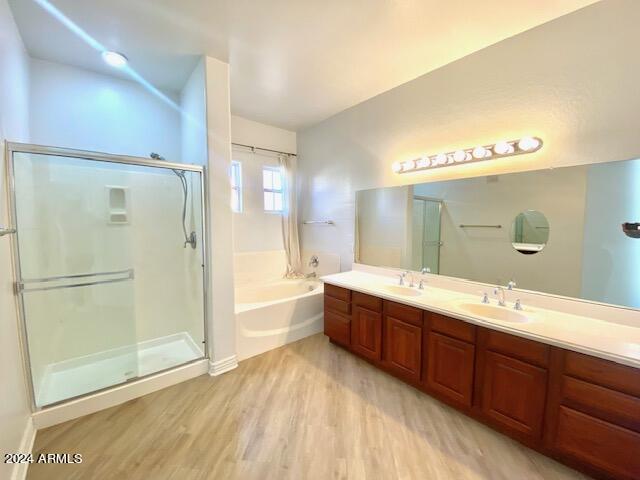 5015 E CHEYENNE Drive Unit: 24