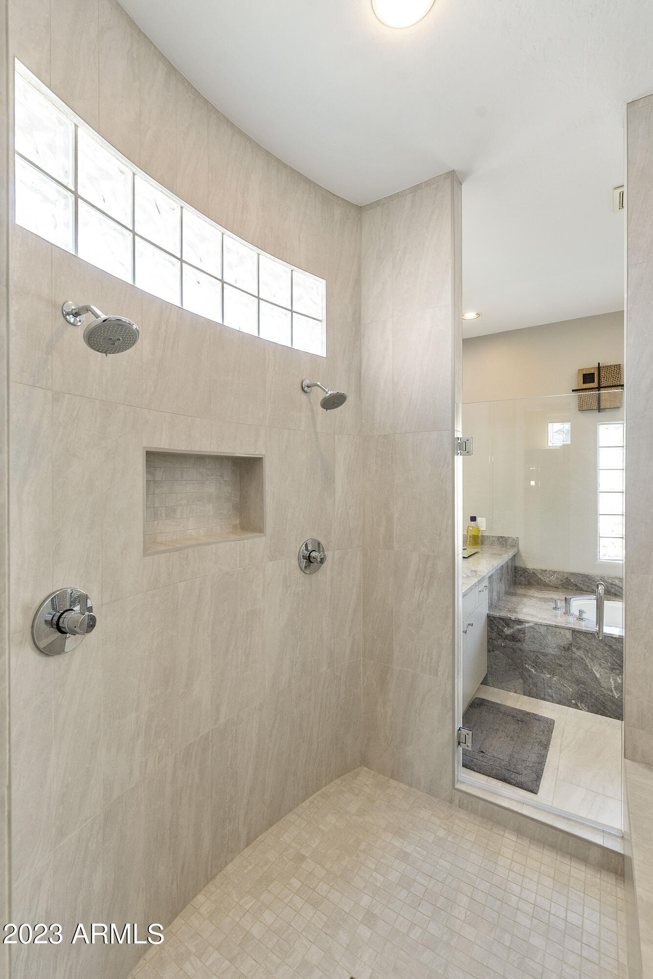 7378 E DEL ACERO Drive