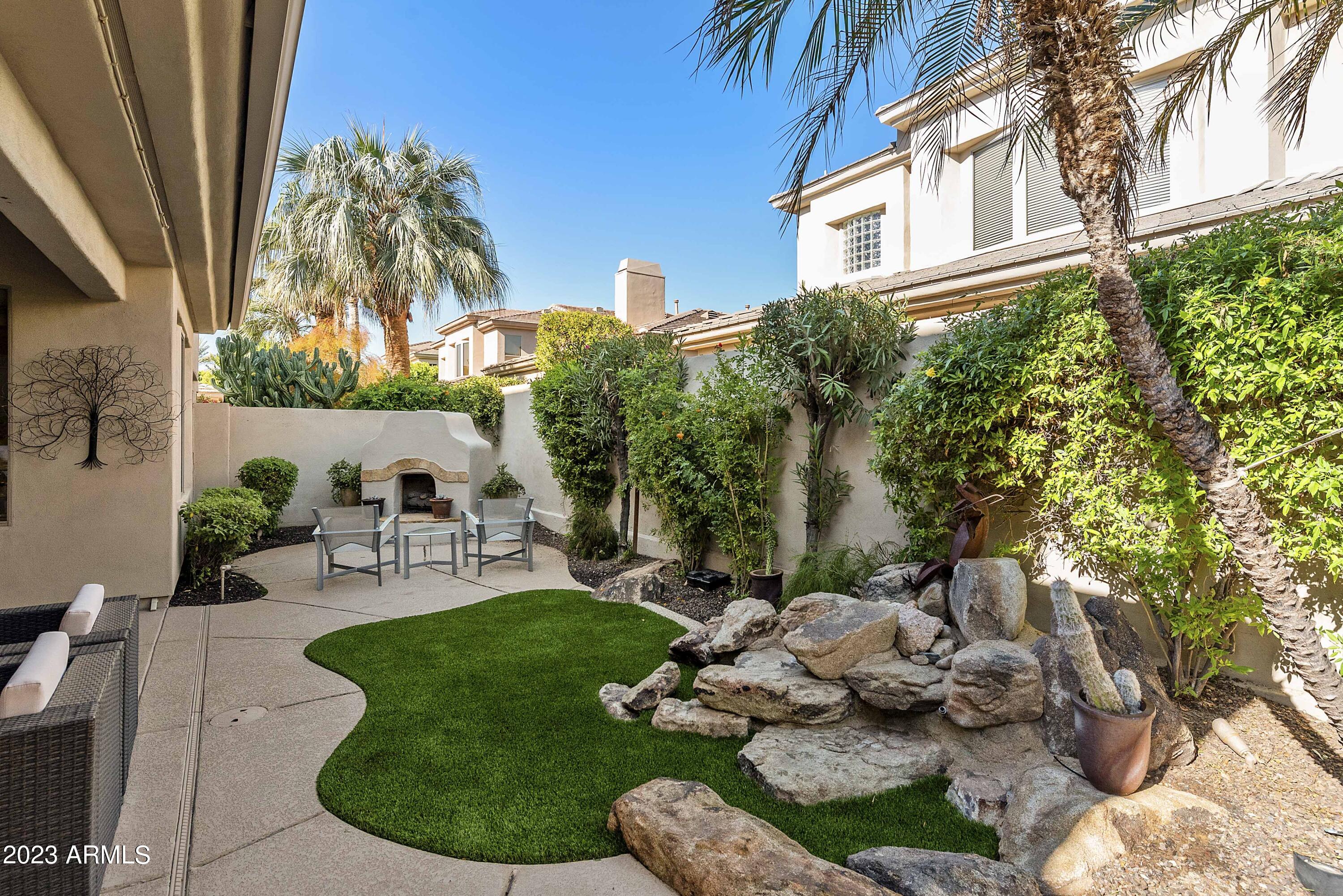 7378 E DEL ACERO Drive