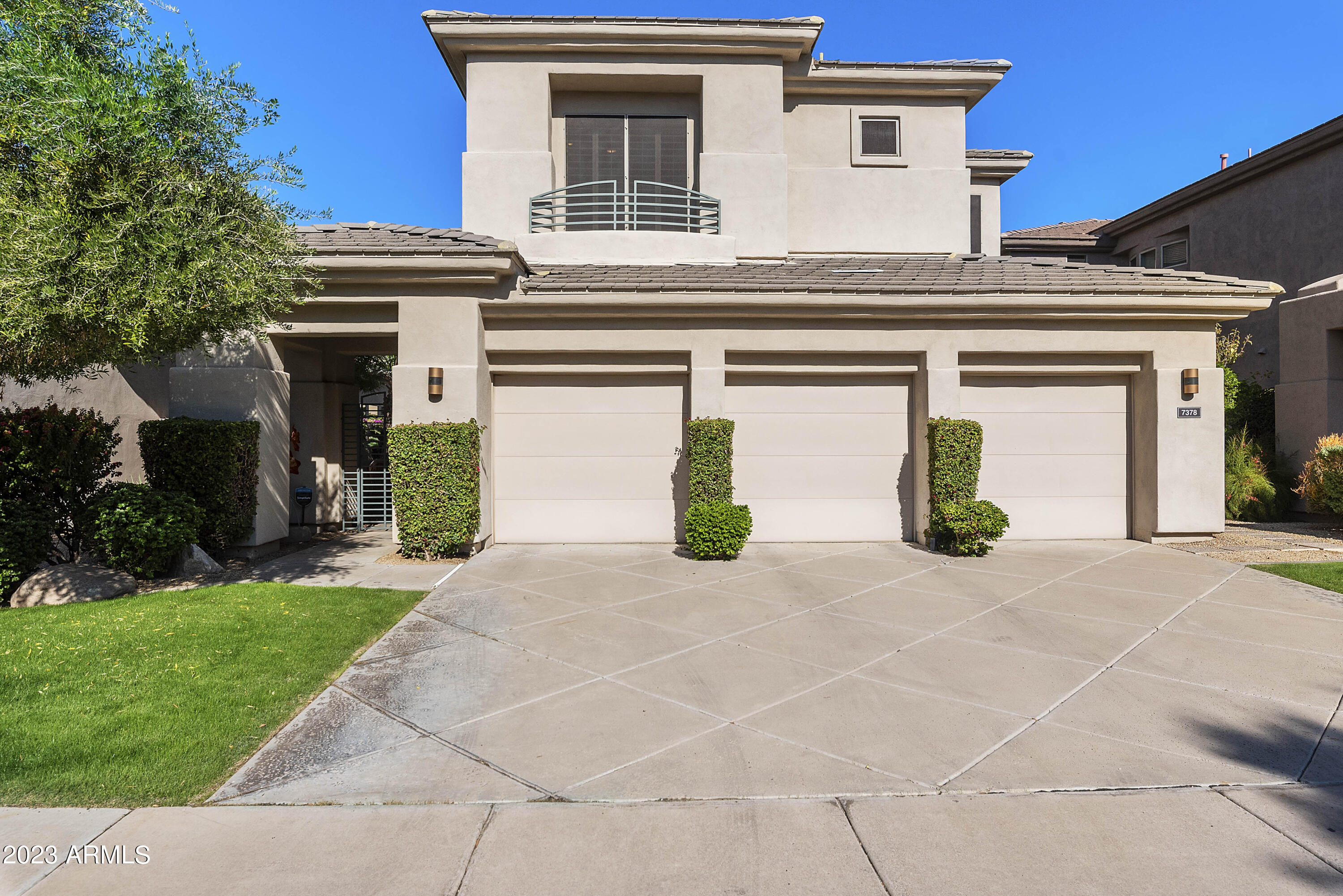 7378 E DEL ACERO Drive