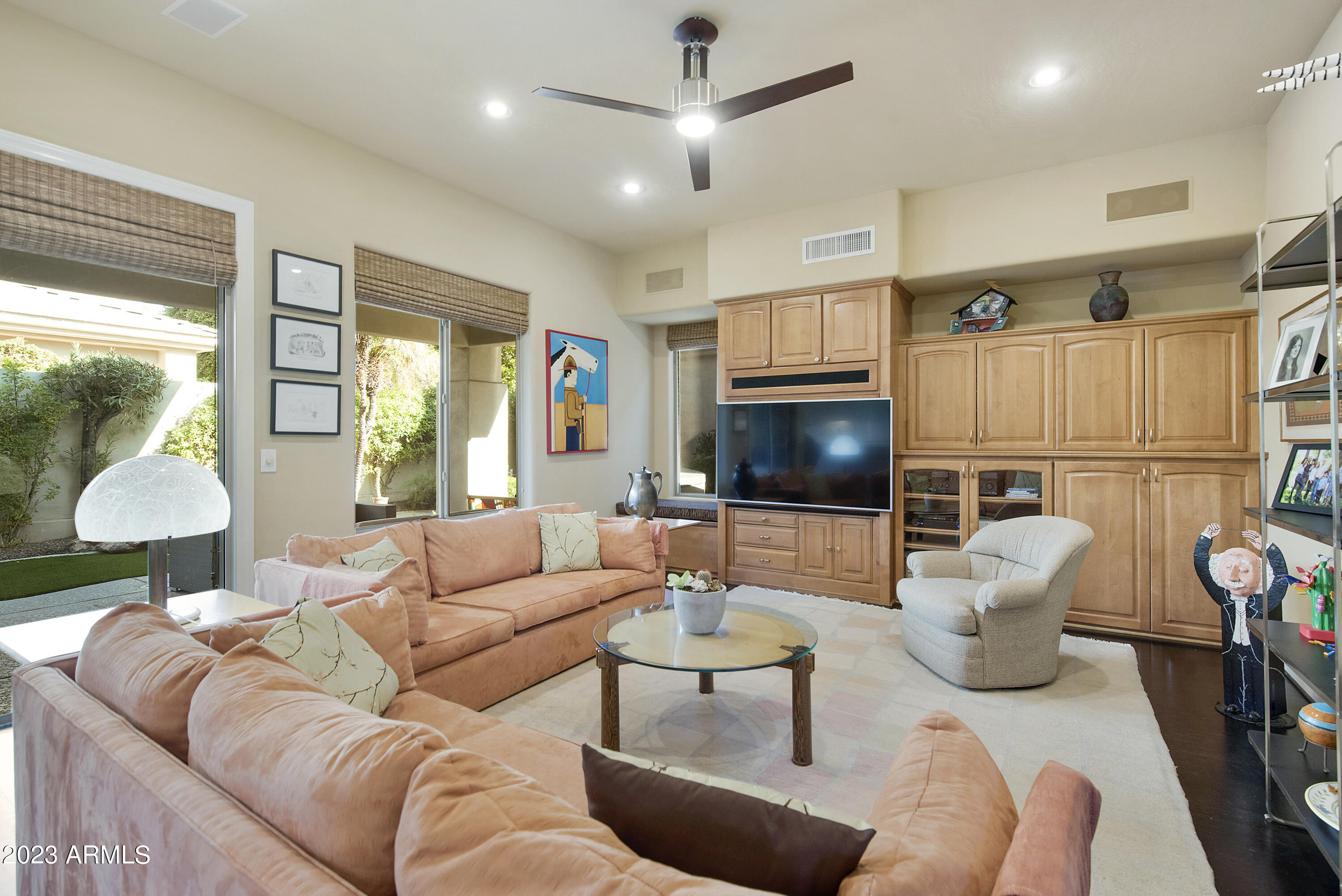 7378 E DEL ACERO Drive