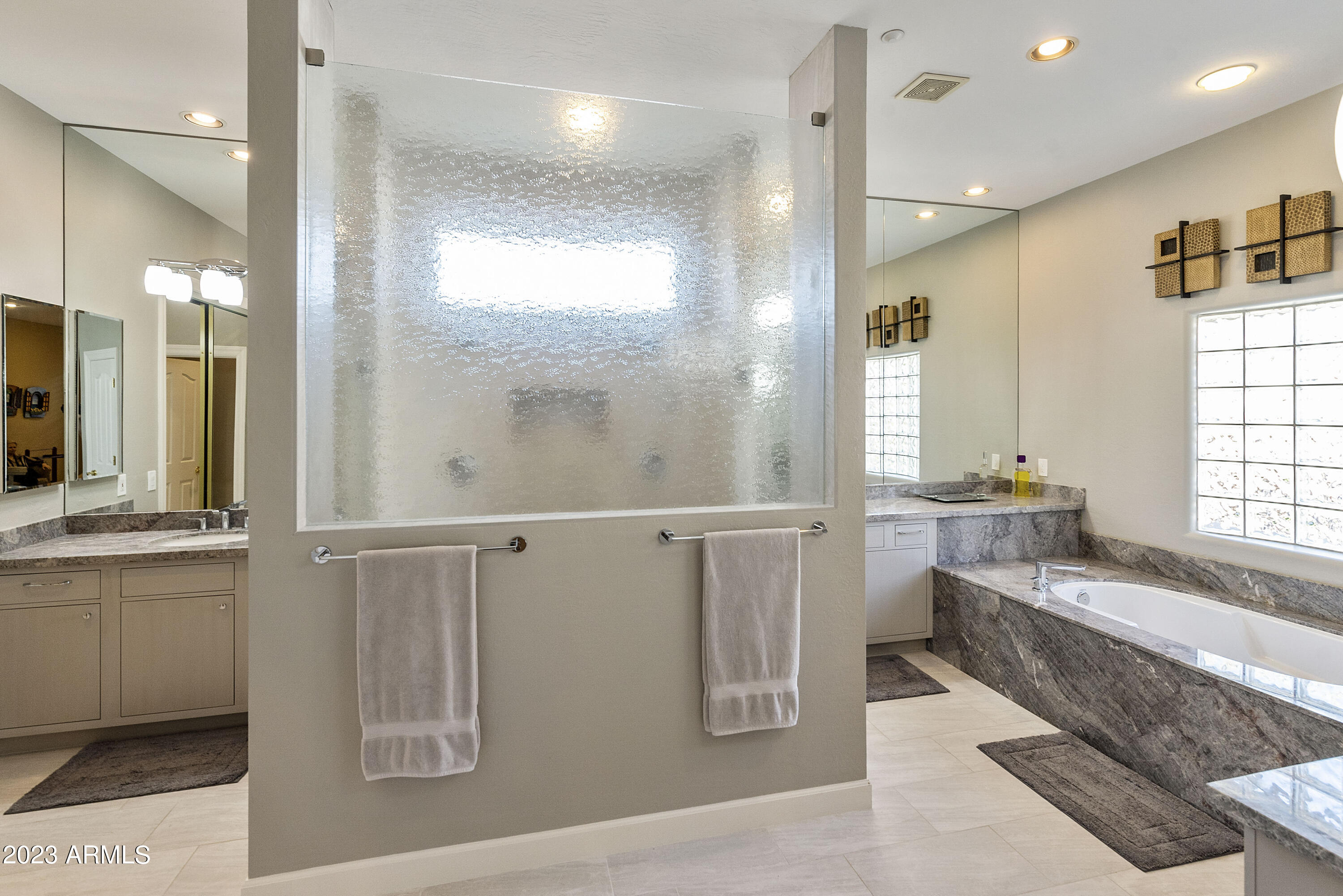 7378 E DEL ACERO Drive