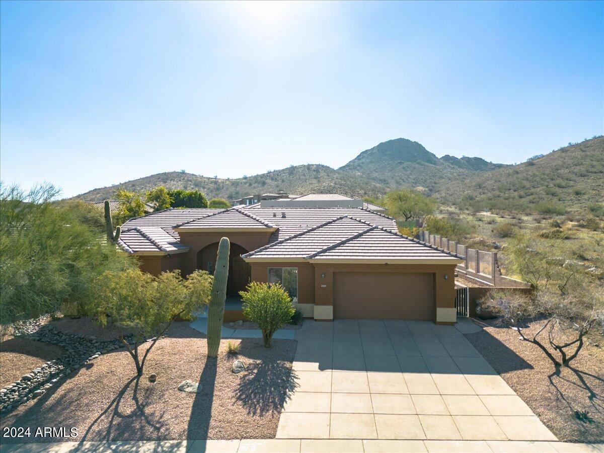 2603 E ACOMA Drive