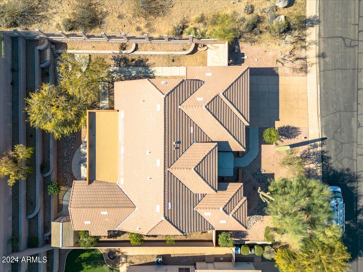 2603 E ACOMA Drive