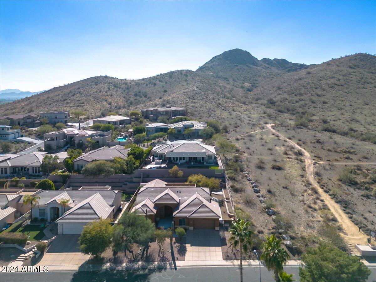 2603 E ACOMA Drive