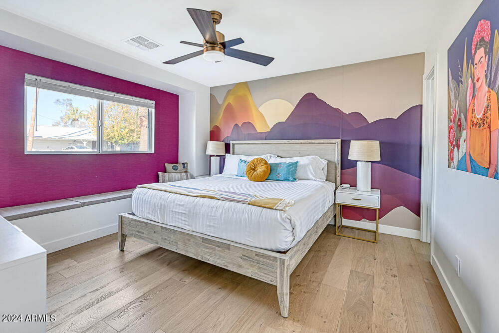 8219 E MITCHELL Drive