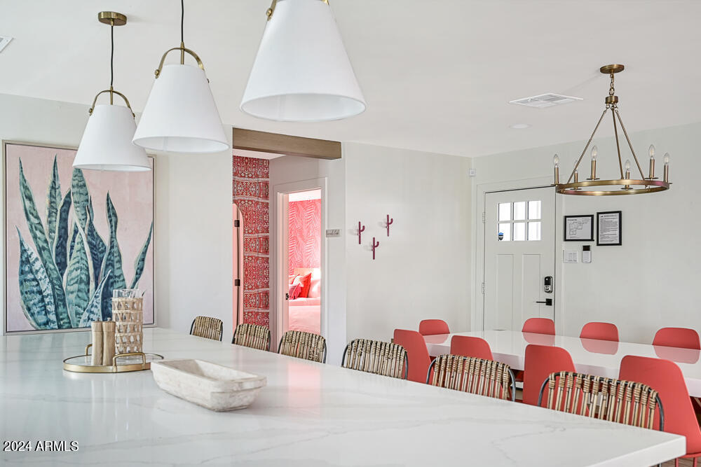 8219 E MITCHELL Drive