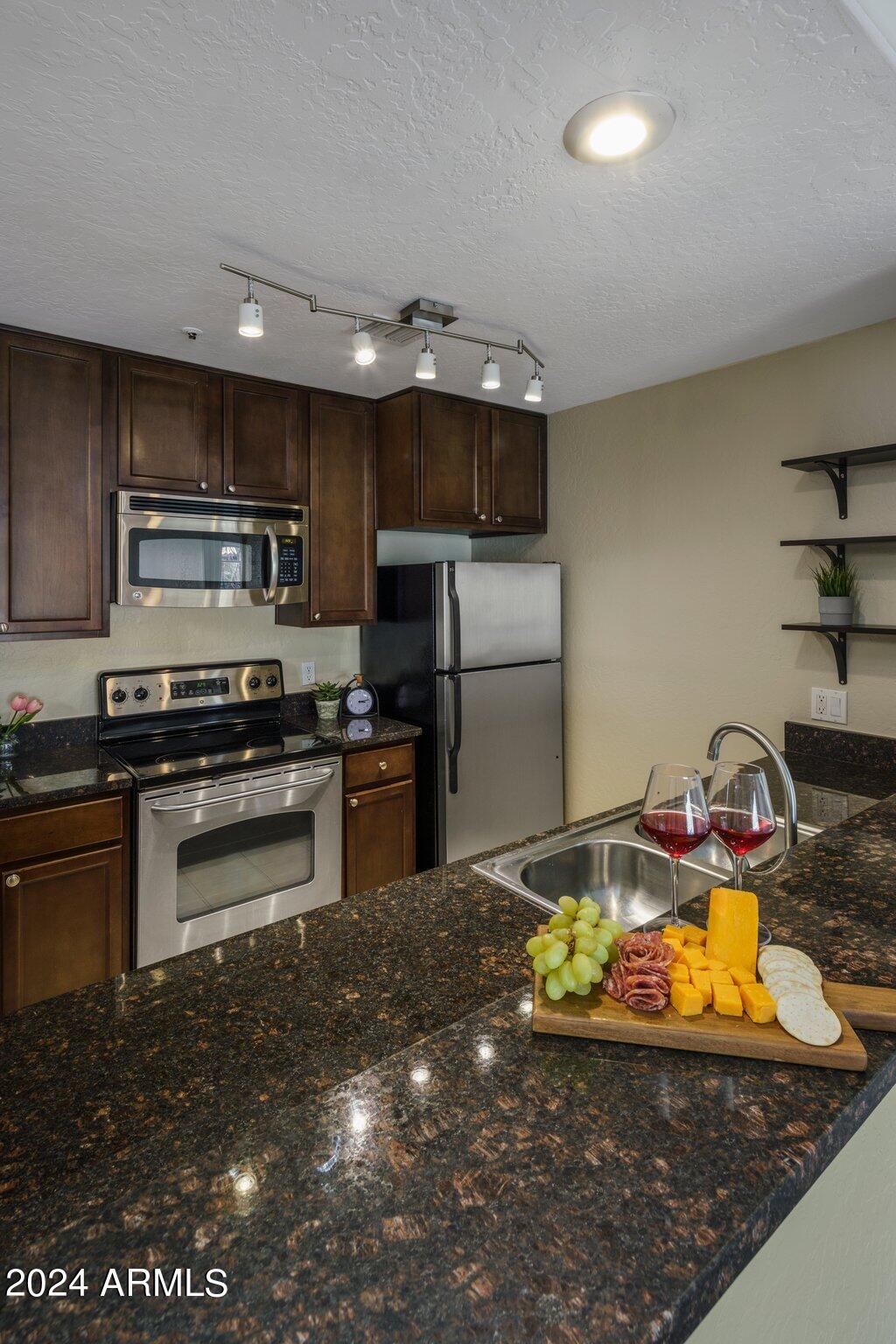 14145 N 92ND Street Unit: 2059