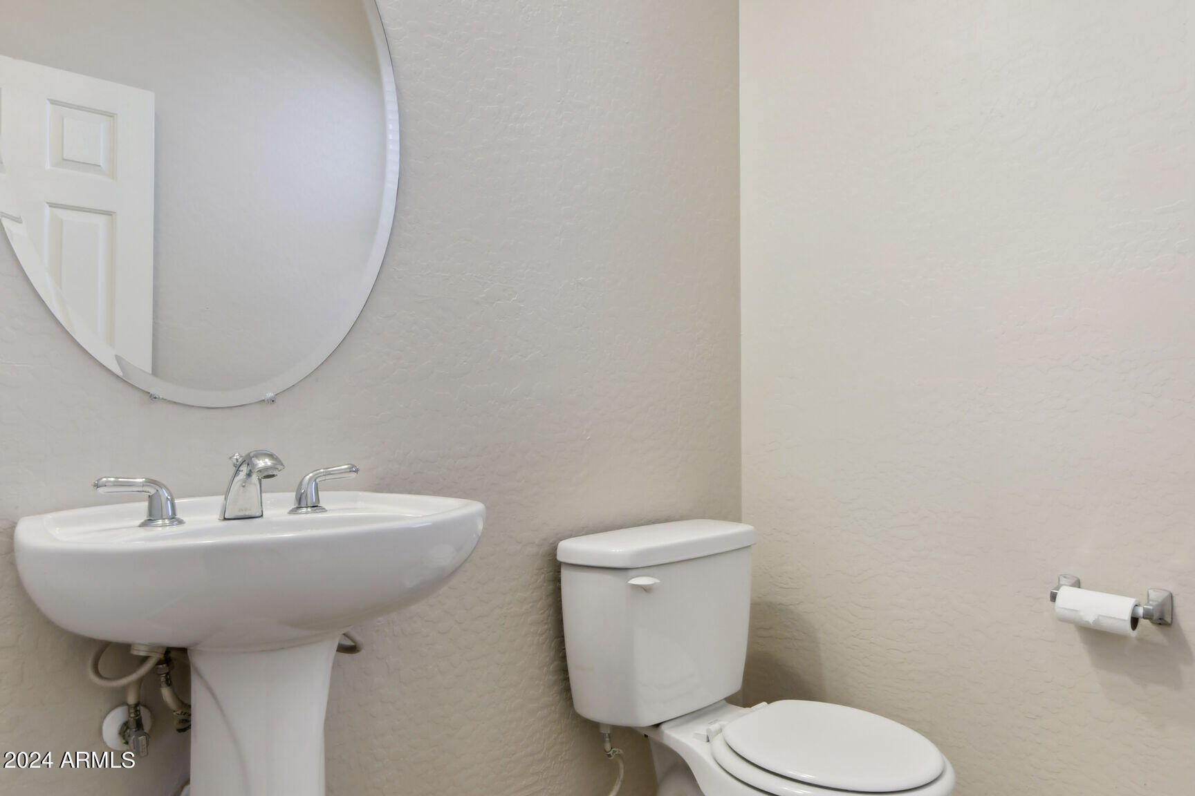 6942 S BLACK HILLS Way