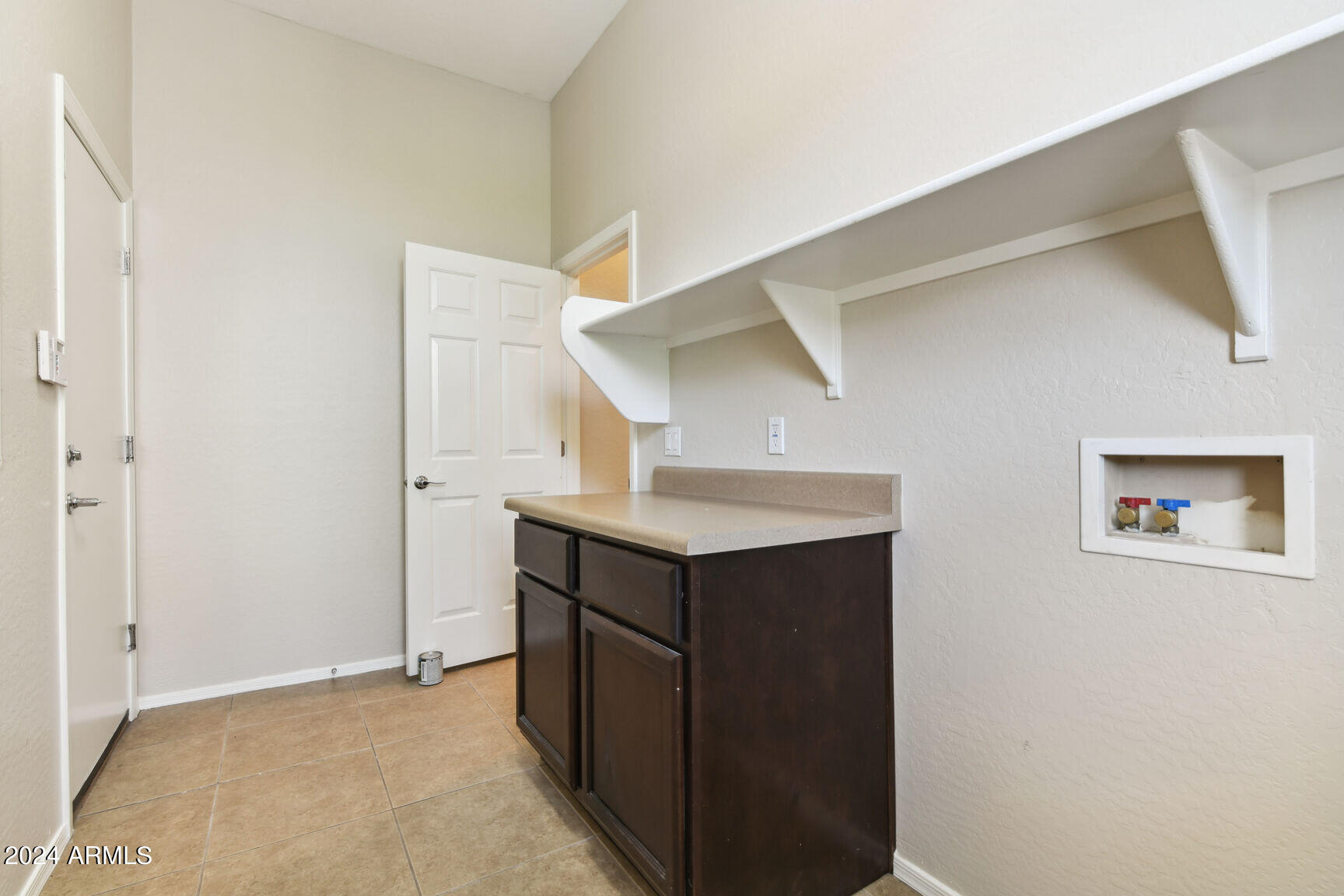 6942 S BLACK HILLS Way