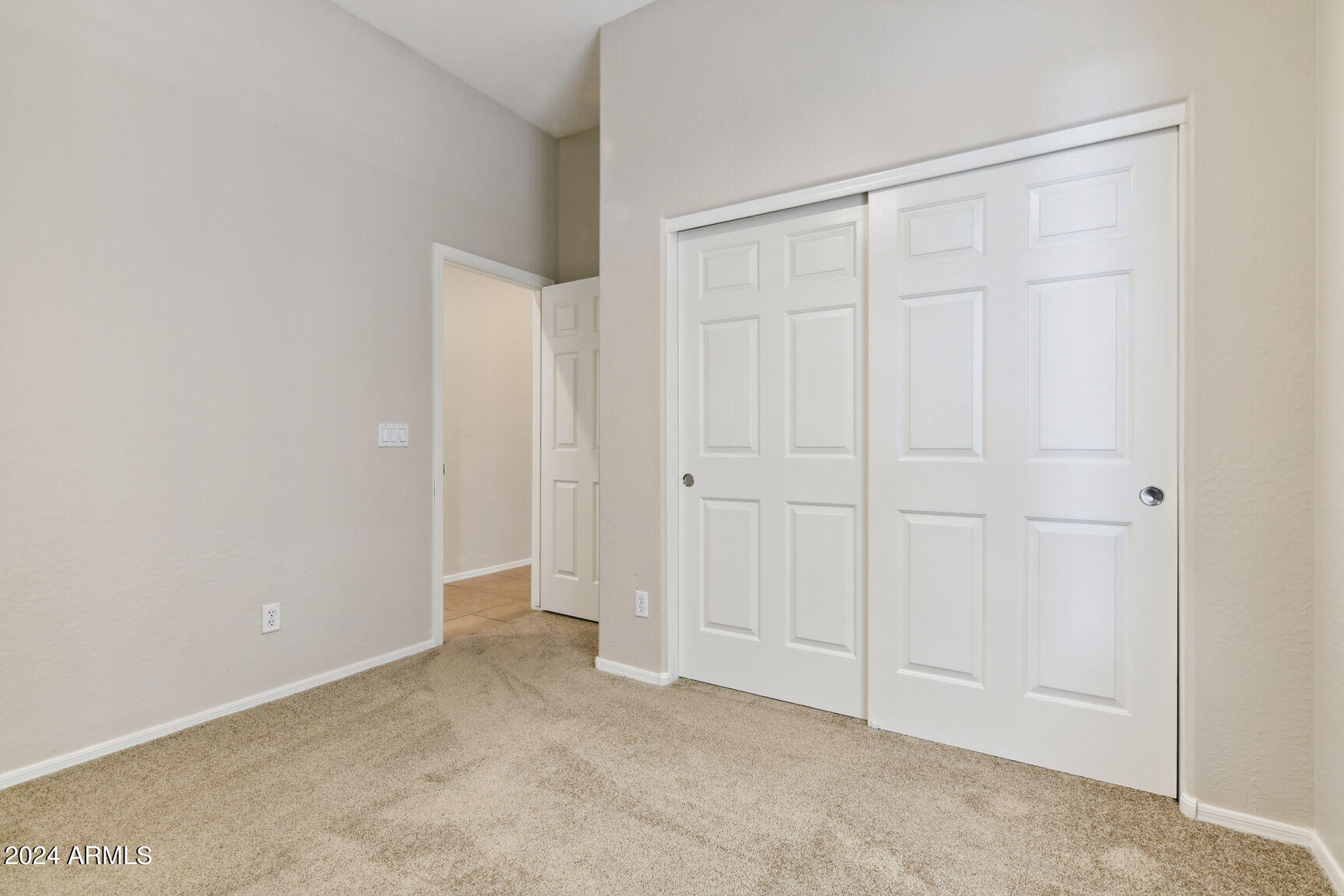 6942 S BLACK HILLS Way