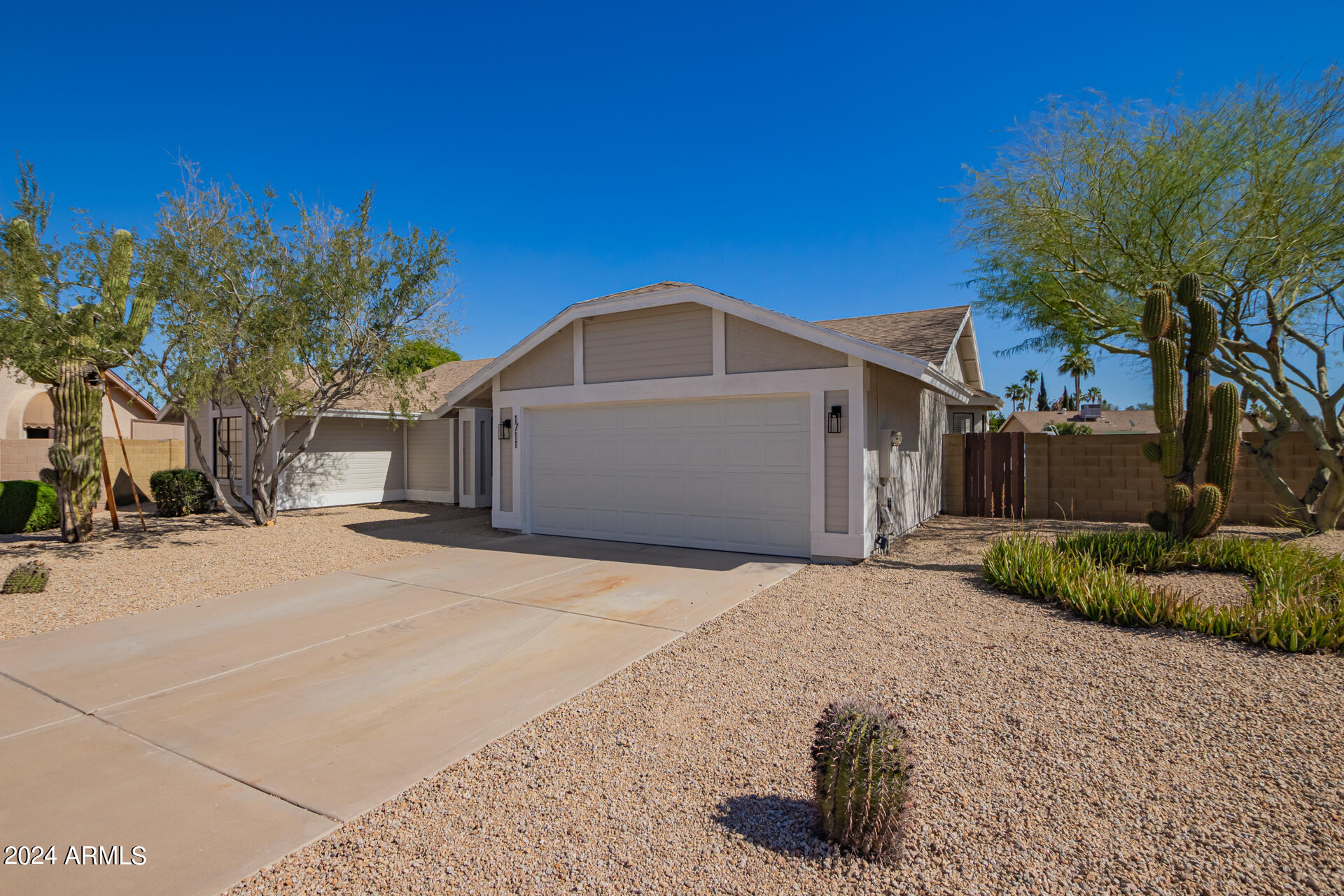 1711 W HIGHLAND Street