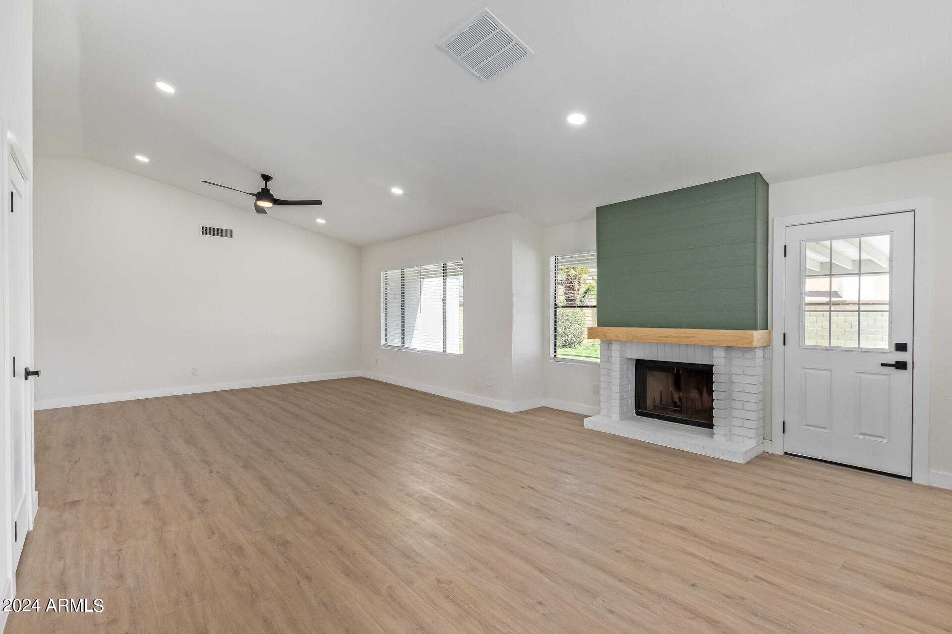 1711 W HIGHLAND Street