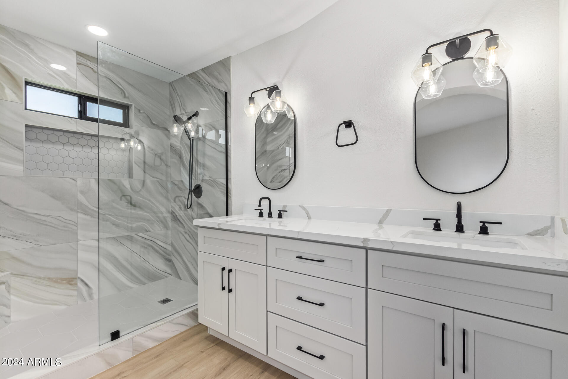 1711 W HIGHLAND Street